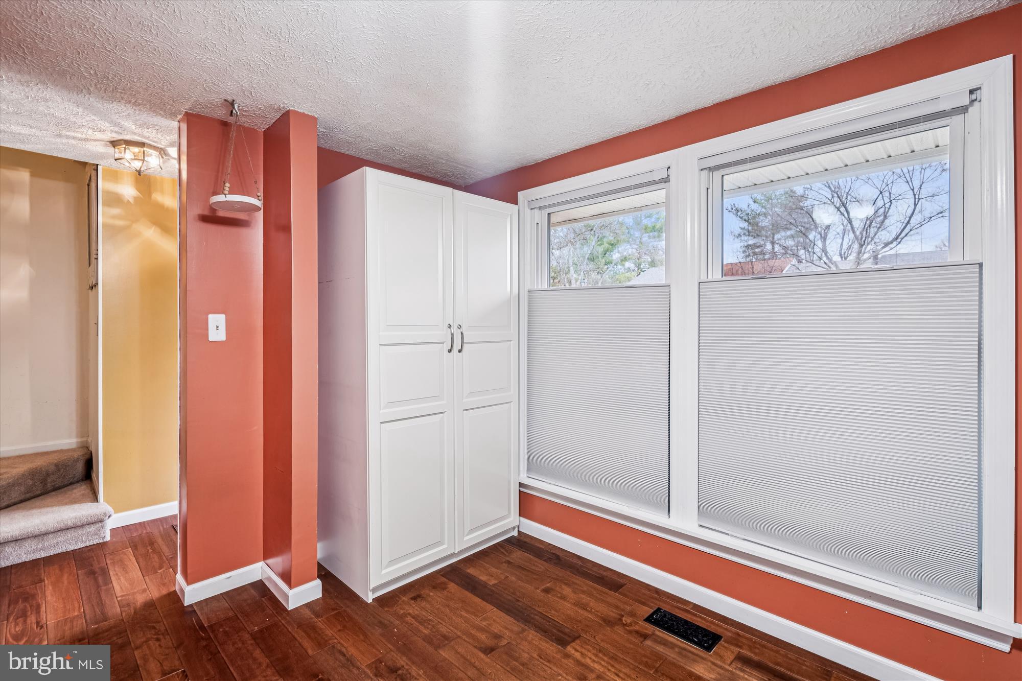 VILLAGE OF OWEN BROWN - Residential