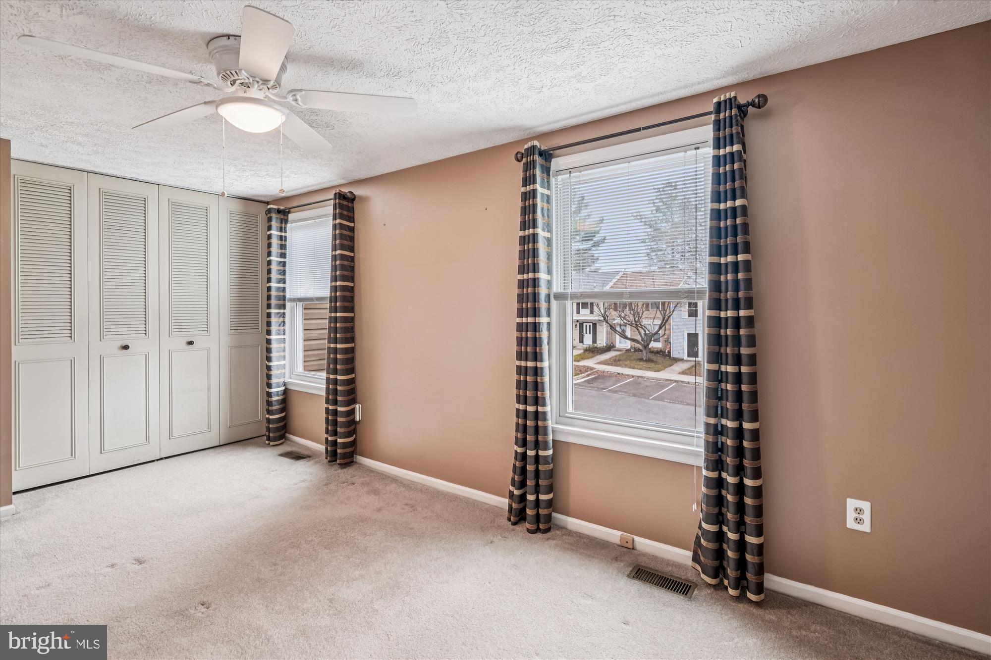 VILLAGE OF OWEN BROWN - Residential