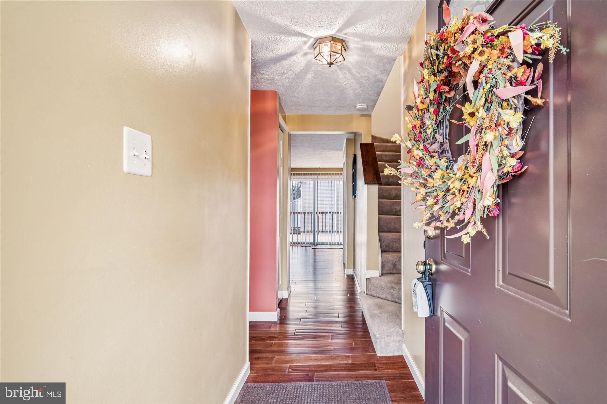 6704 SECOND MORNING COURT