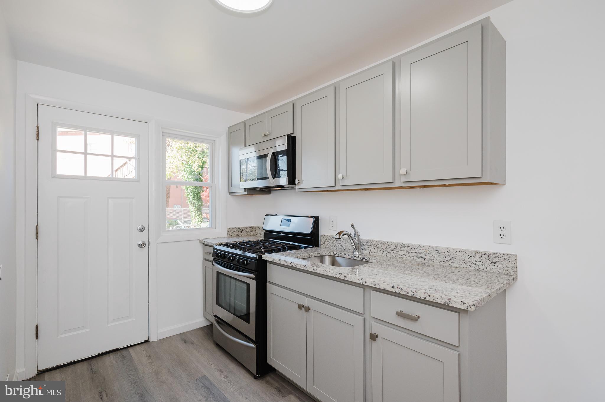 PARKSIDE - Residential Lease