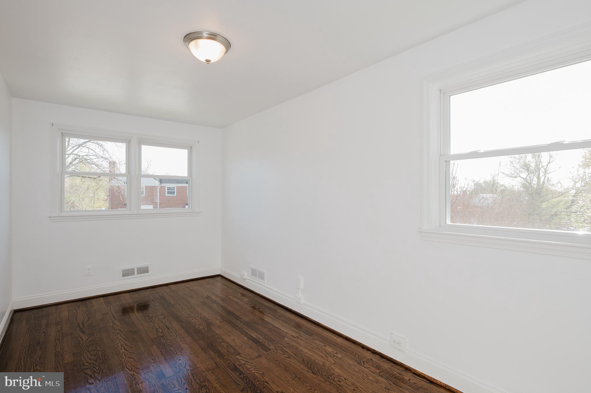 PARKSIDE - Residential Lease