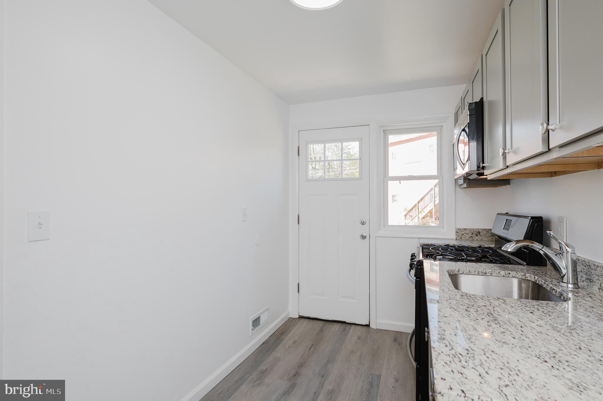 PARKSIDE - Residential Lease