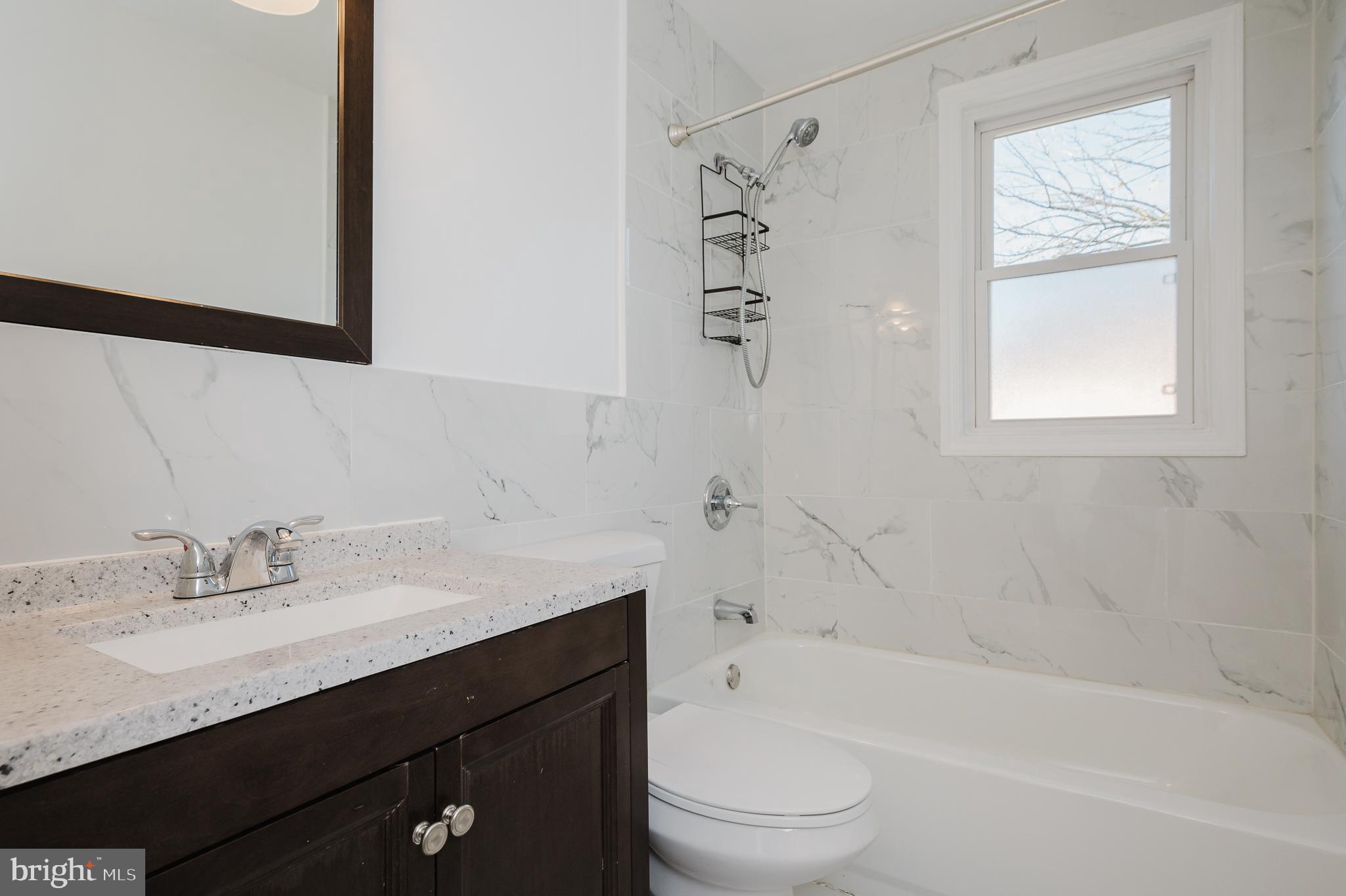 PARKSIDE - Residential Lease