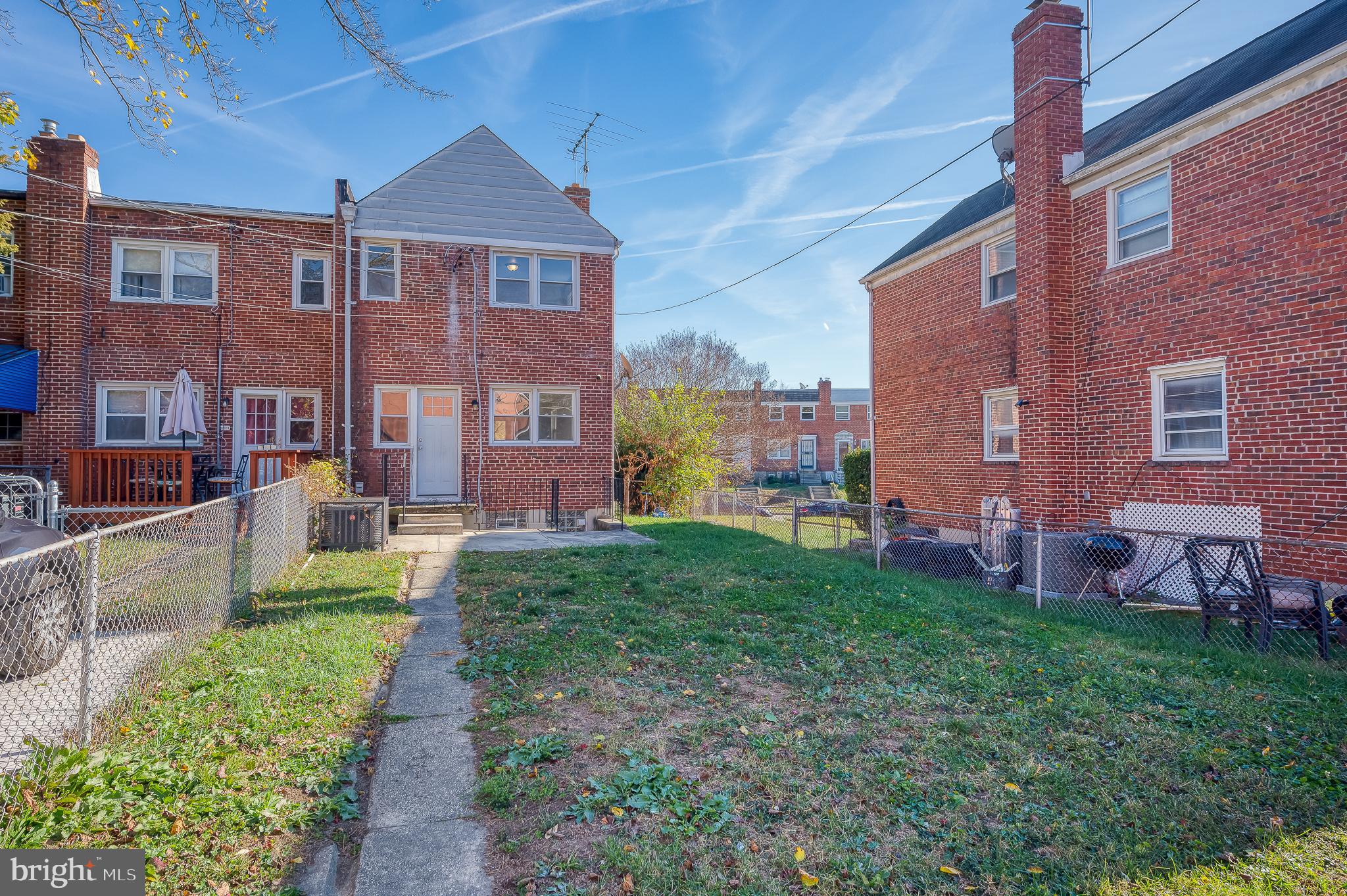 PARKSIDE - Residential Lease