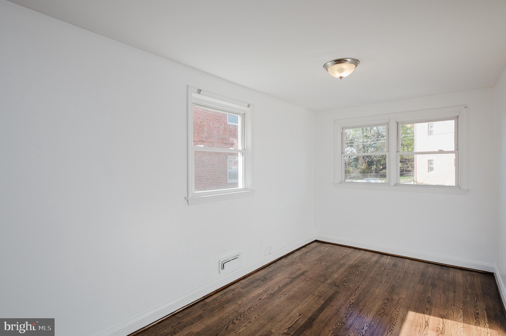 PARKSIDE - Residential Lease