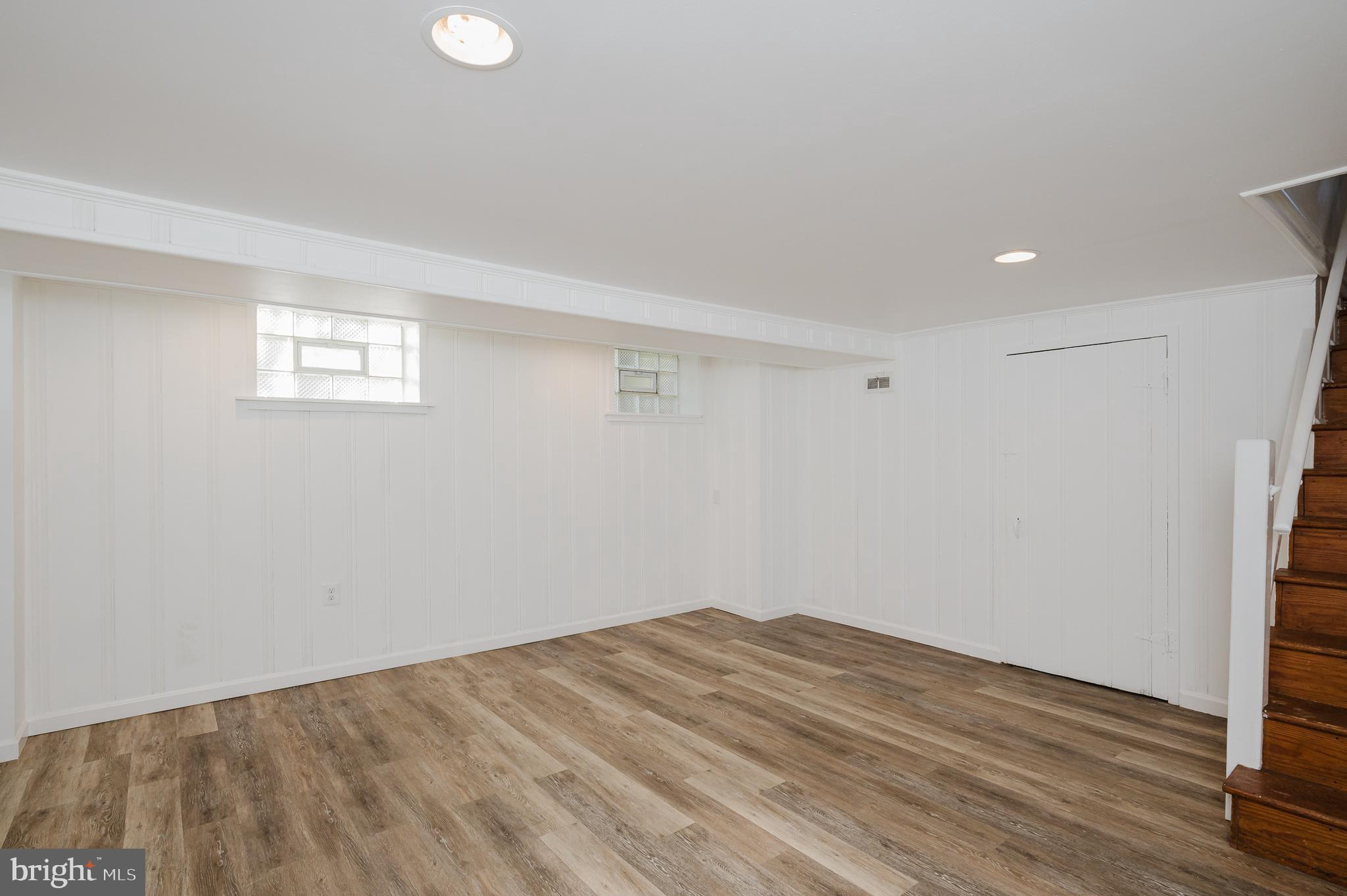 PARKSIDE - Residential Lease