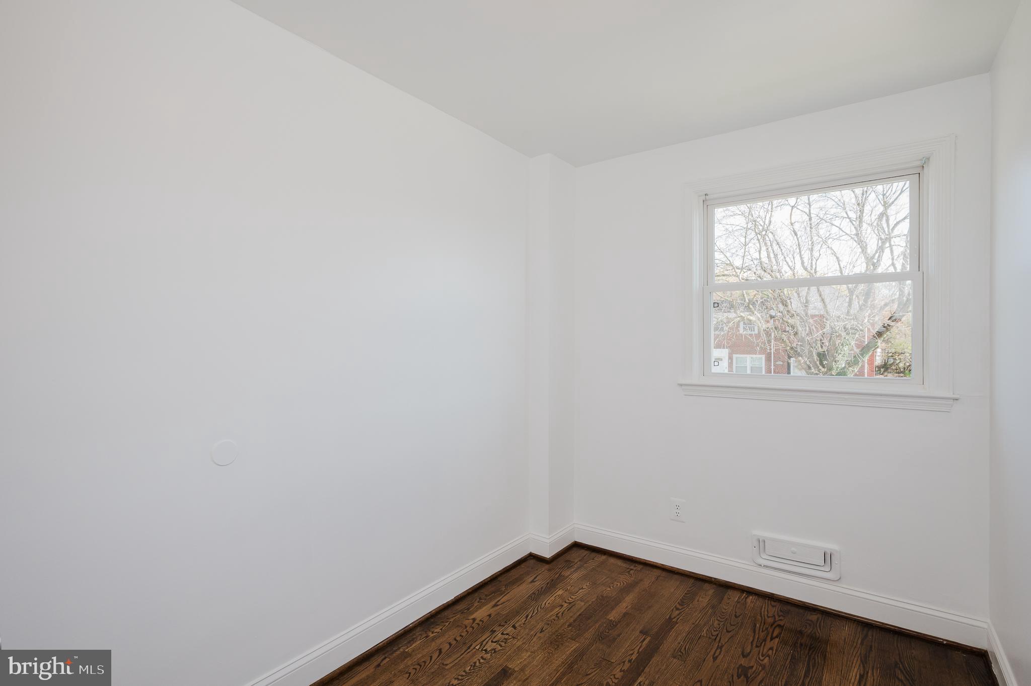 PARKSIDE - Residential Lease