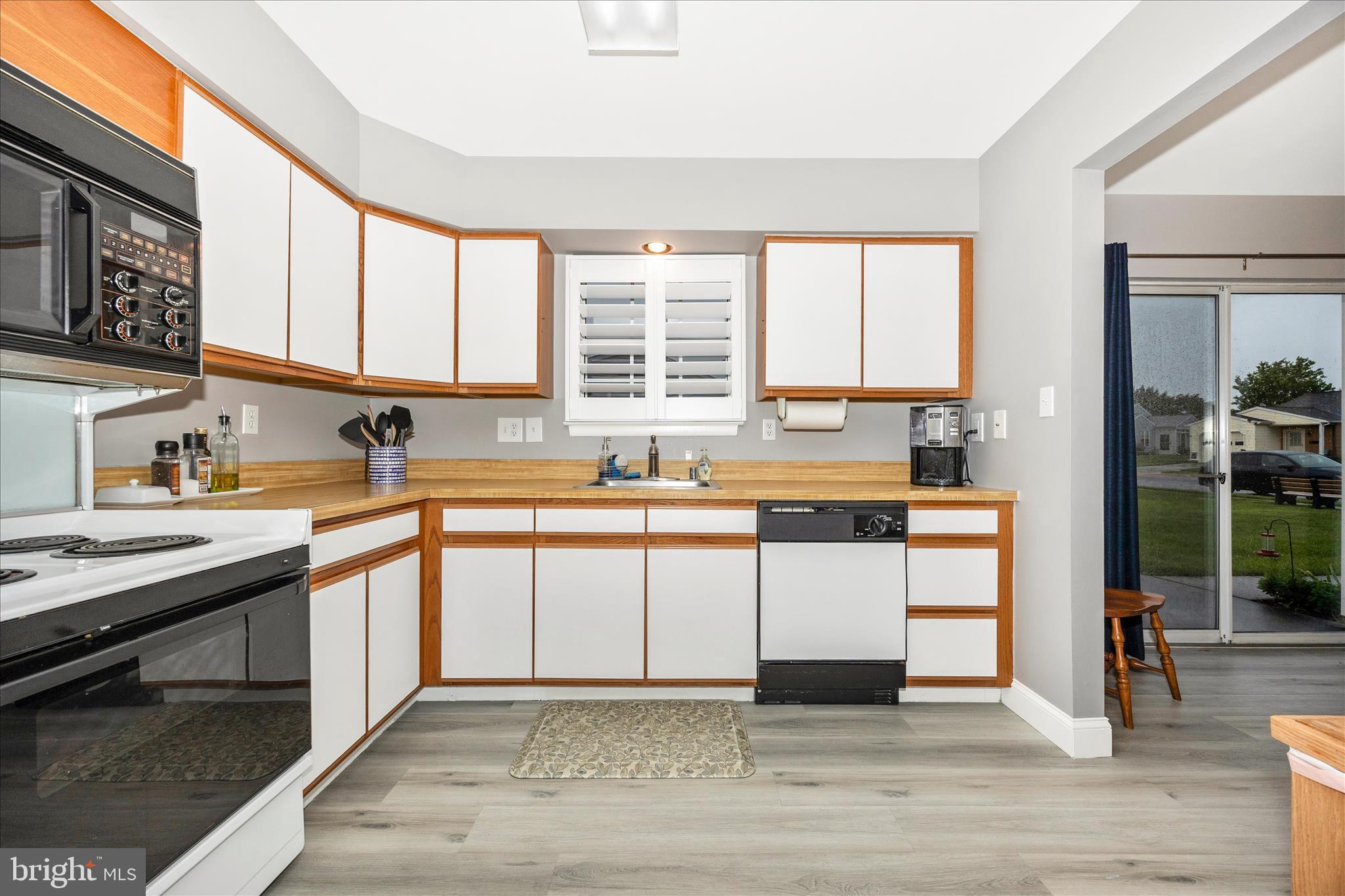 CRESTWOOD VILLAGE - Residential