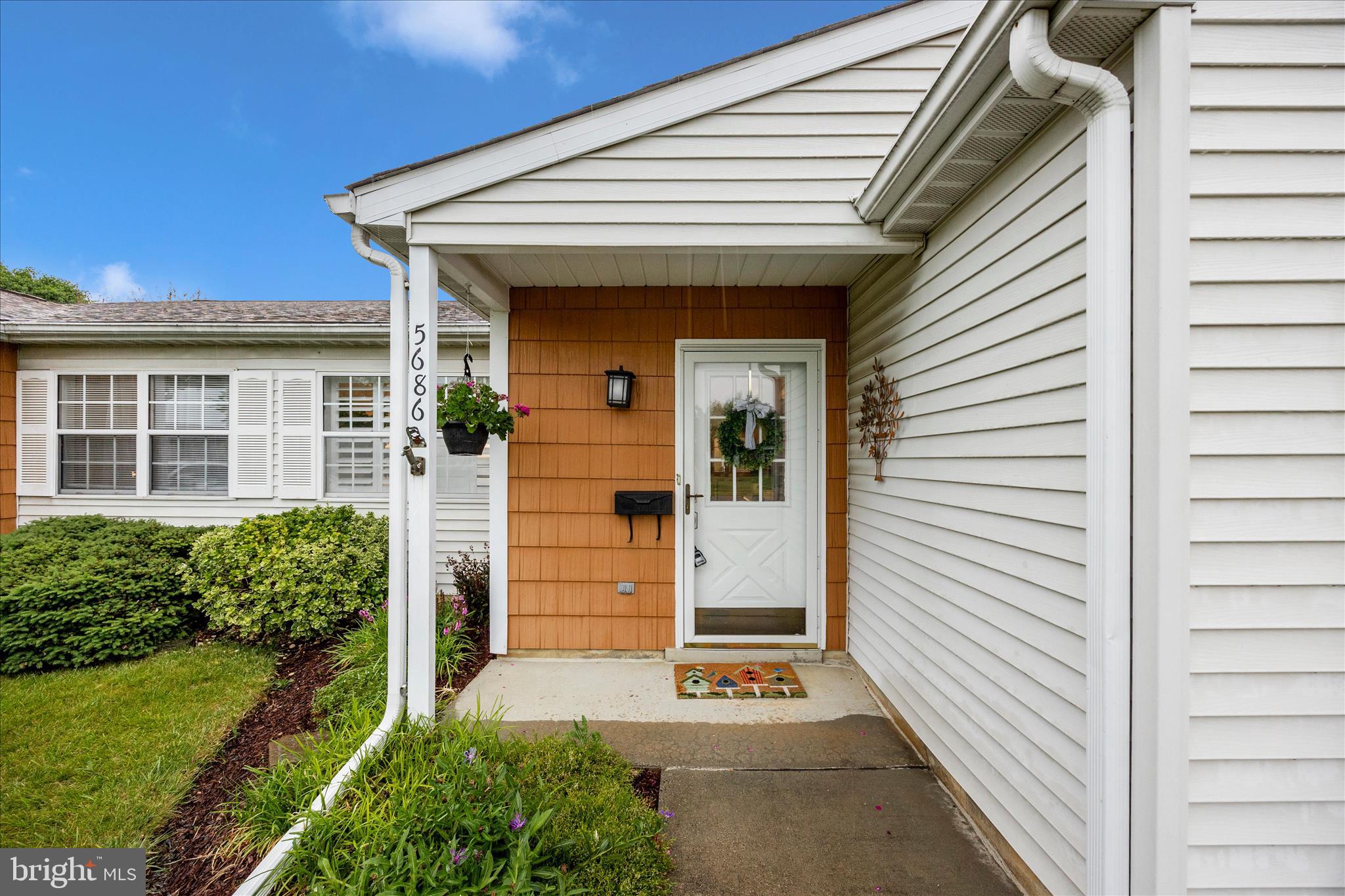 CRESTWOOD VILLAGE - Residential