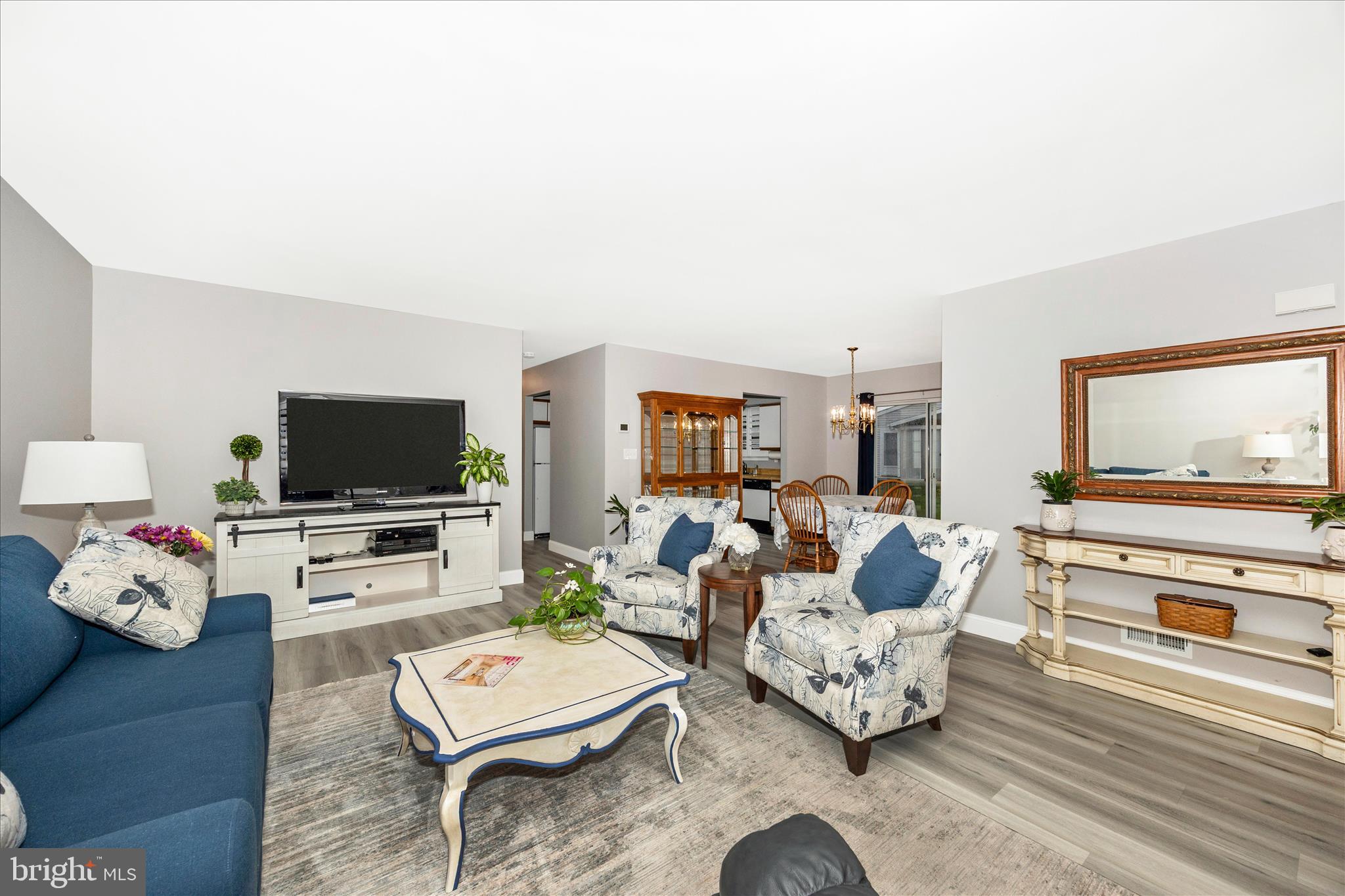 CRESTWOOD VILLAGE - Residential