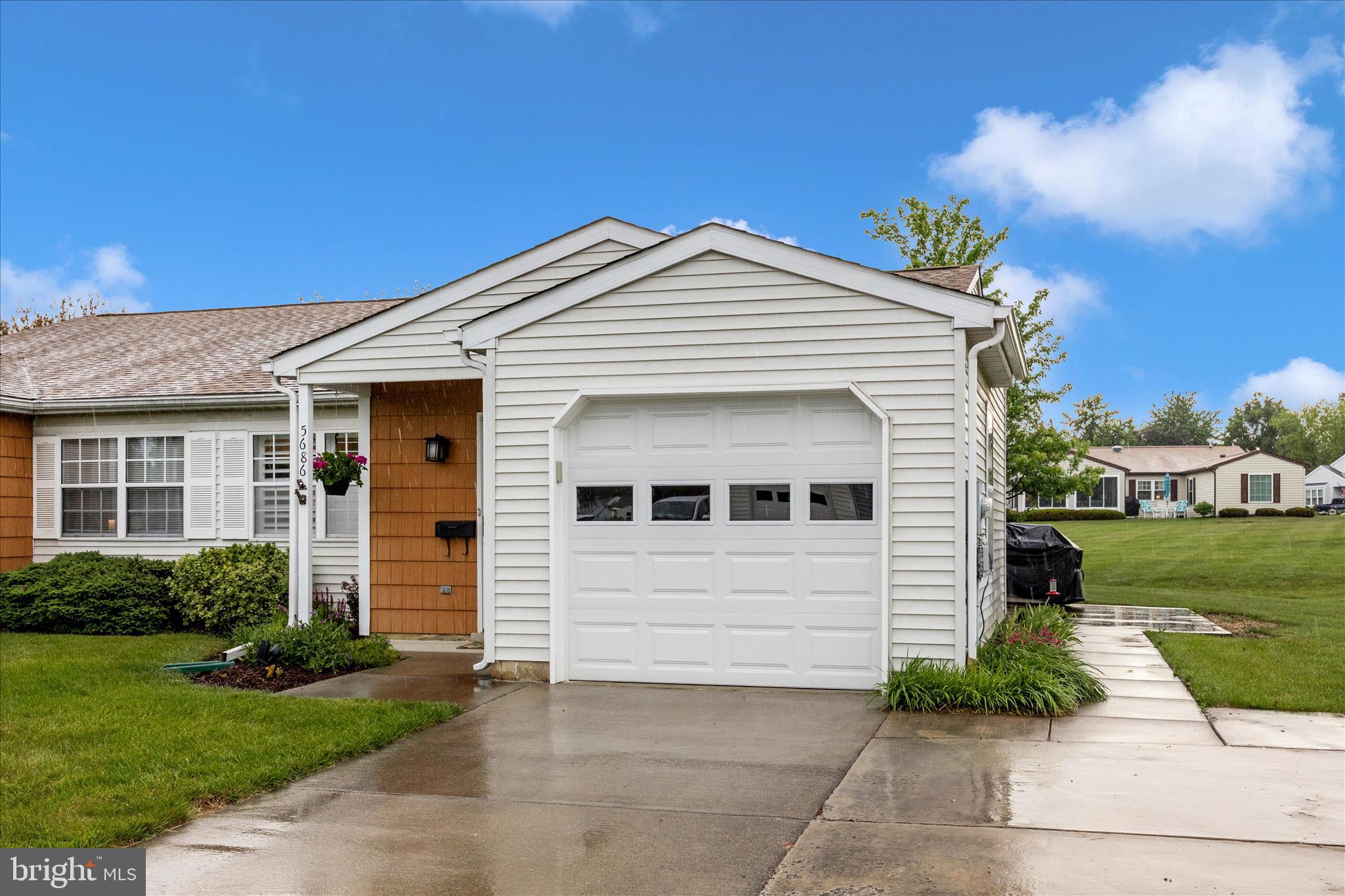 CRESTWOOD VILLAGE - Residential