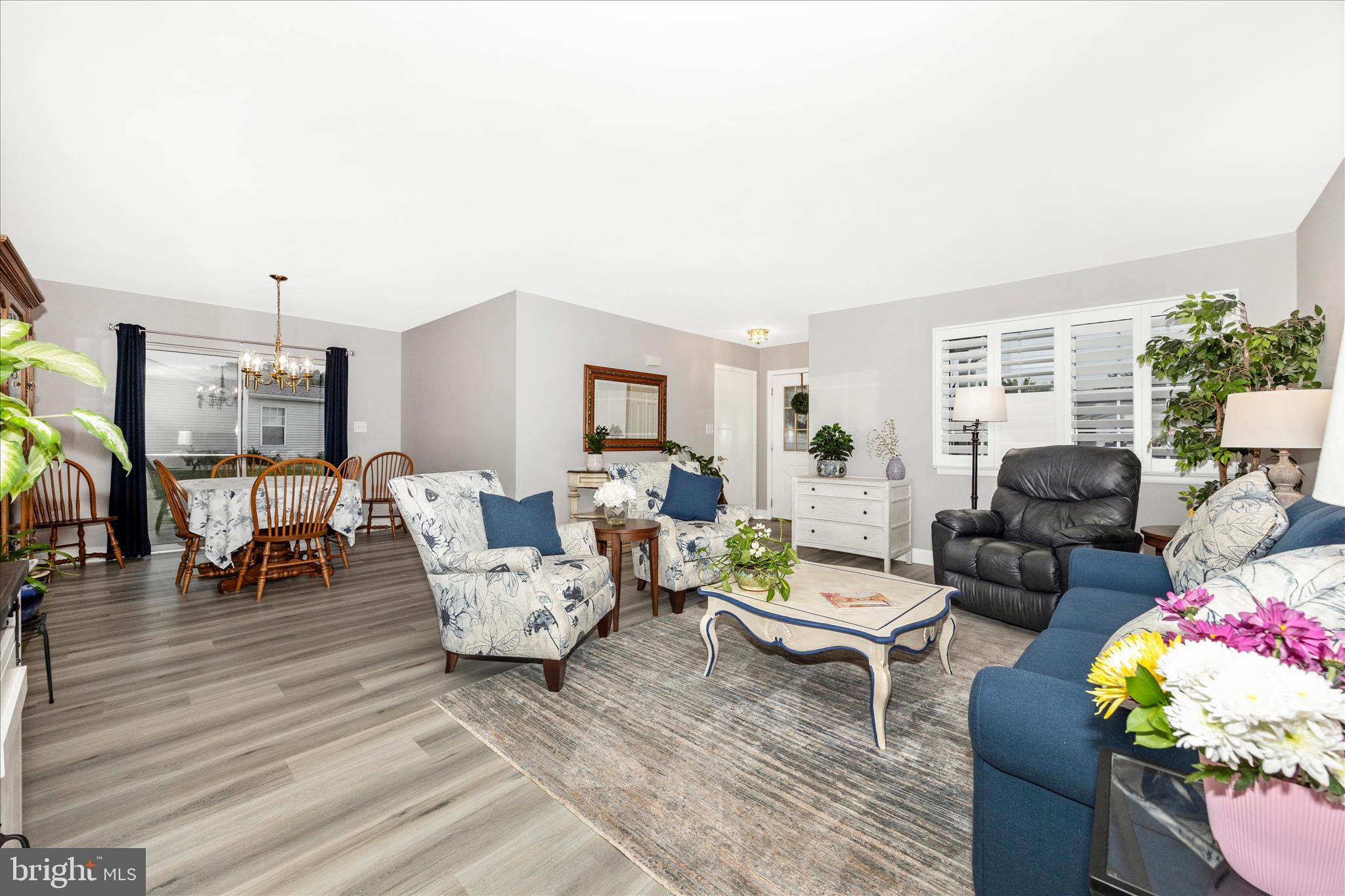 CRESTWOOD VILLAGE - Residential