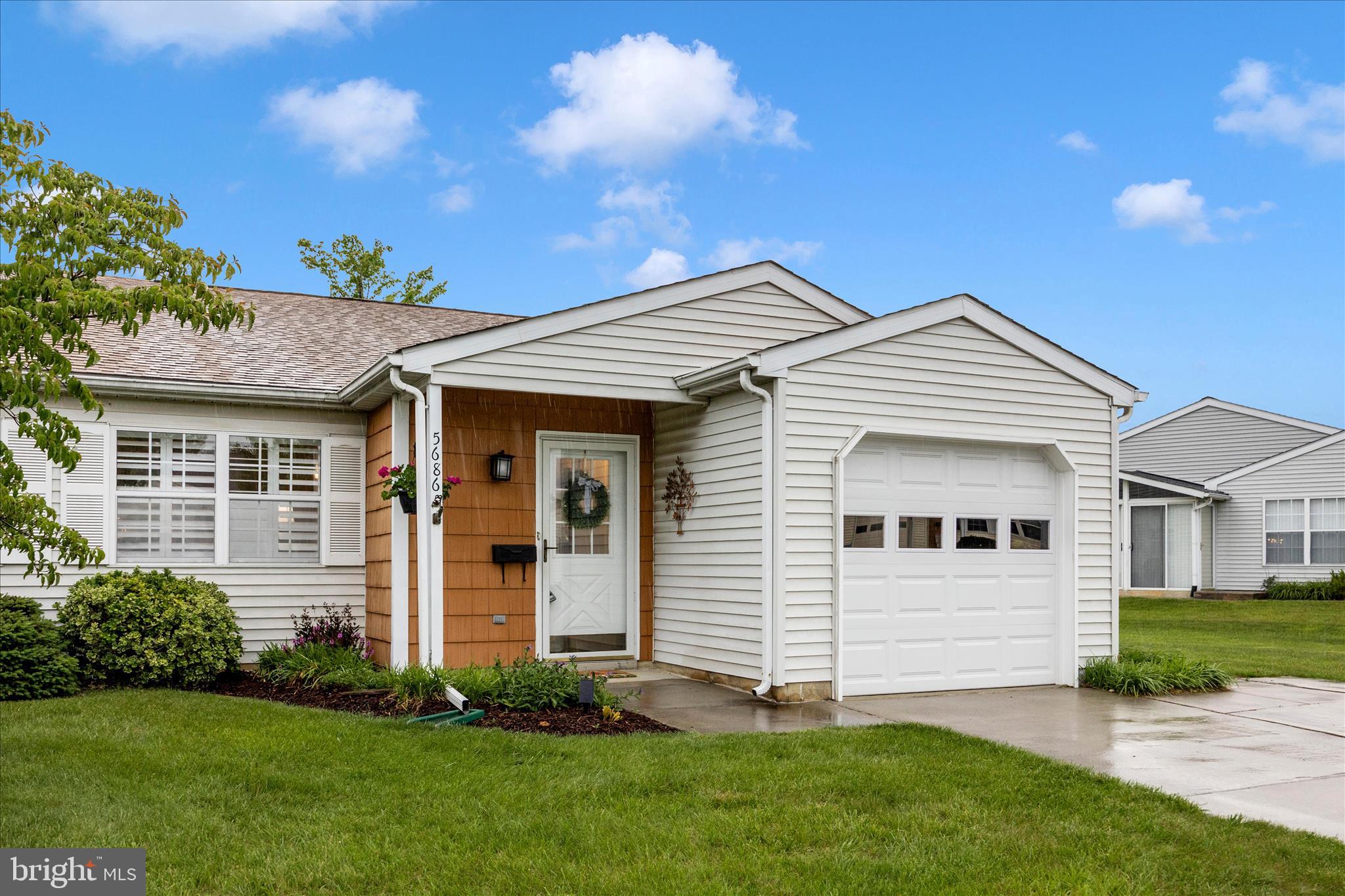 CRESTWOOD VILLAGE - Residential