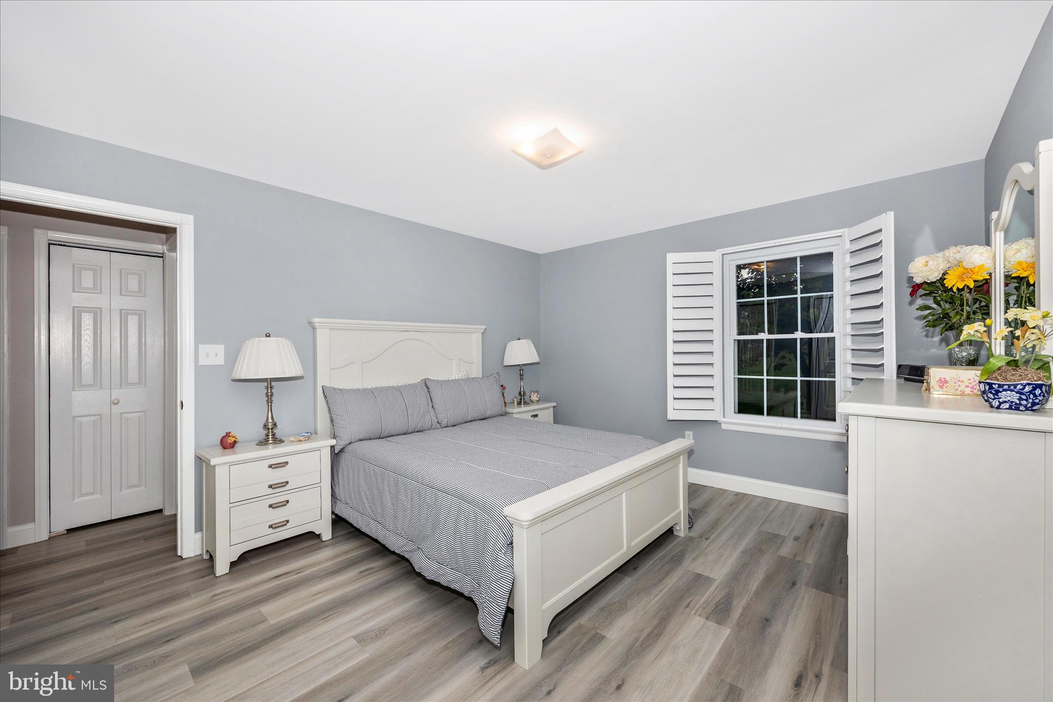 CRESTWOOD VILLAGE - Residential
