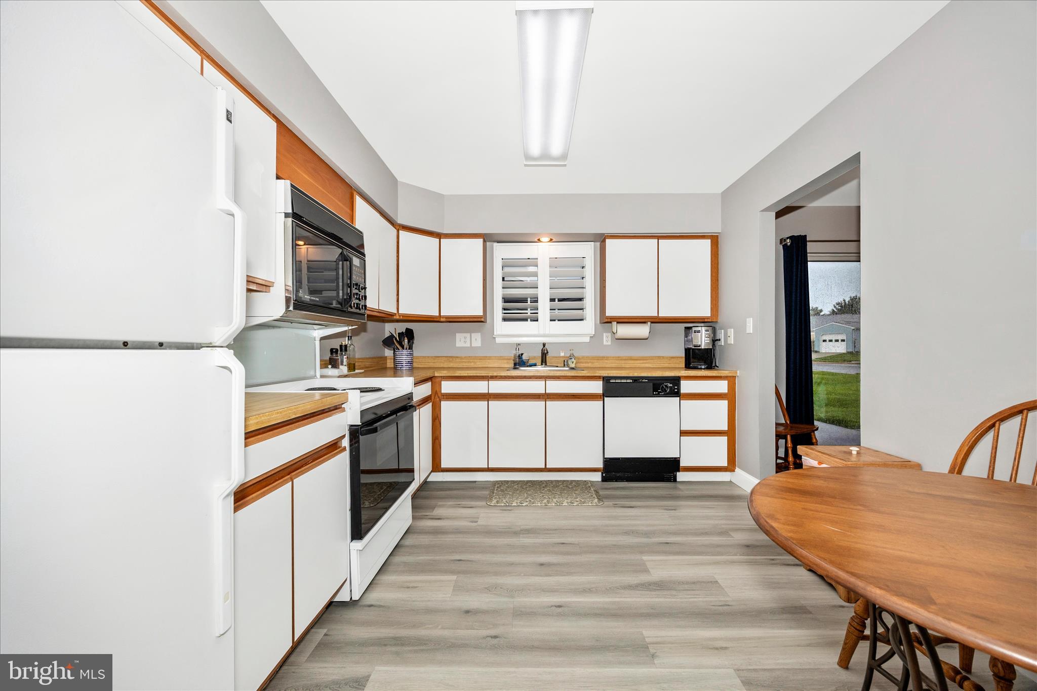 CRESTWOOD VILLAGE - Residential