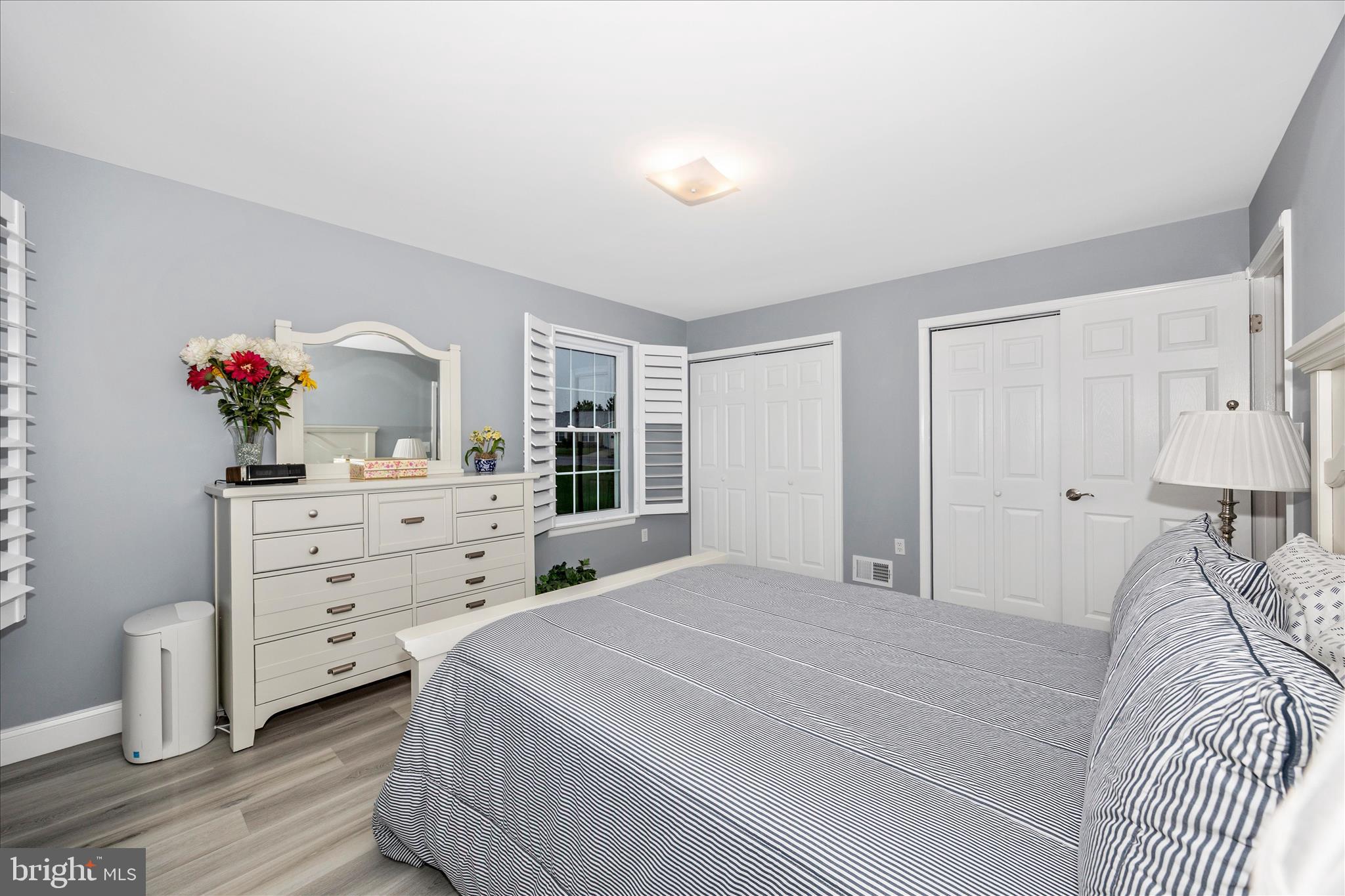 CRESTWOOD VILLAGE - Residential