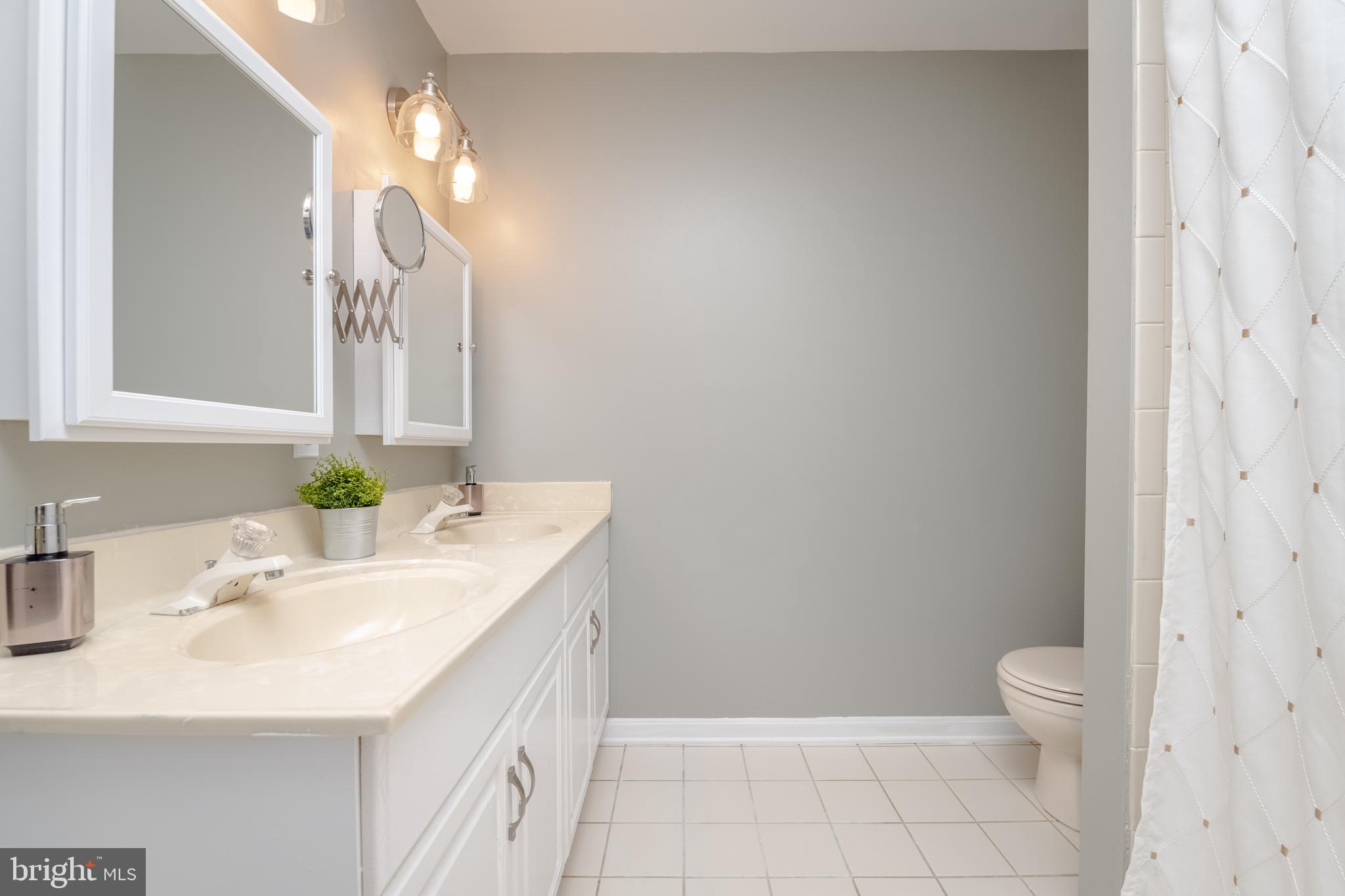 PLUMTREE ESTATES - Residential