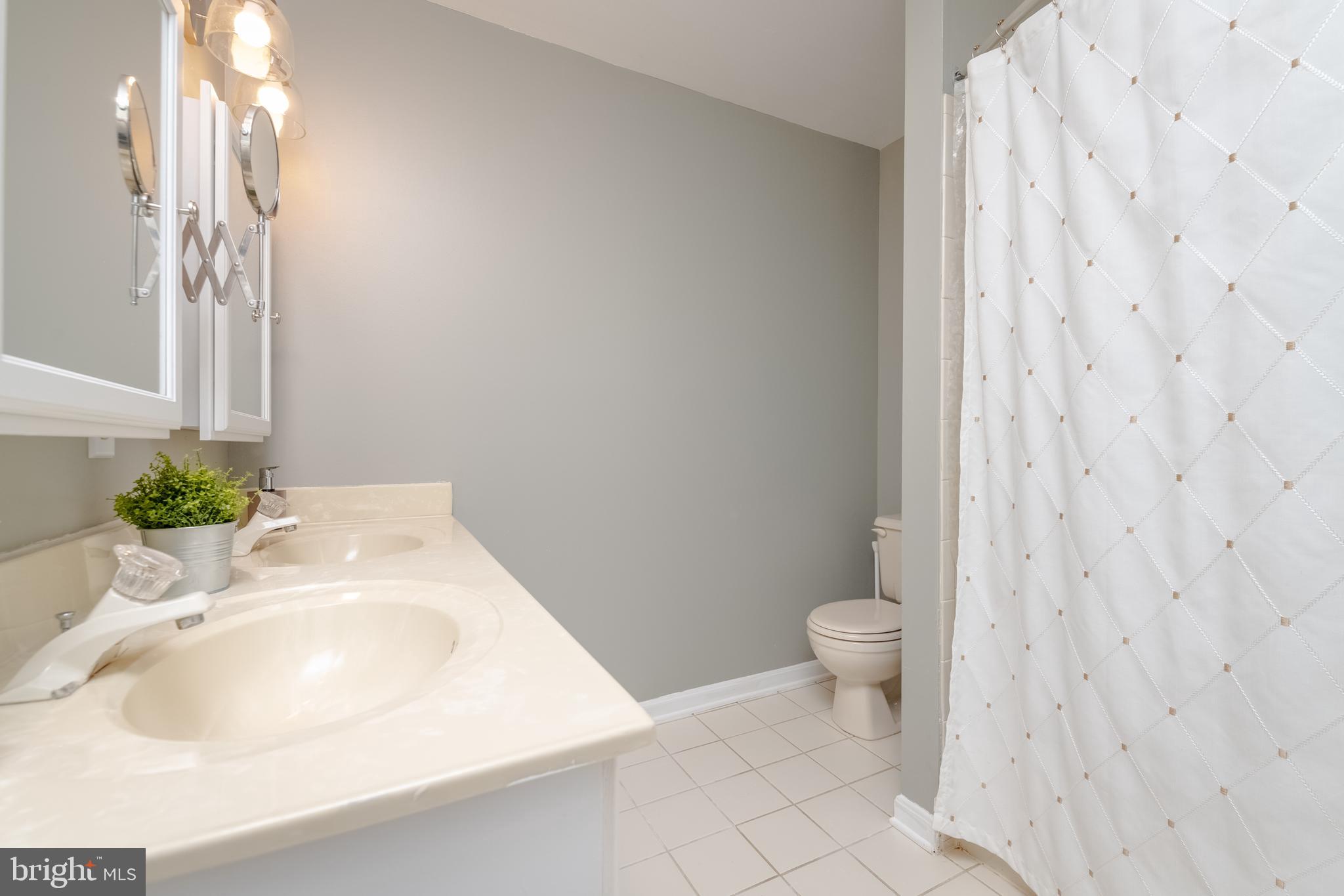 PLUMTREE ESTATES - Residential