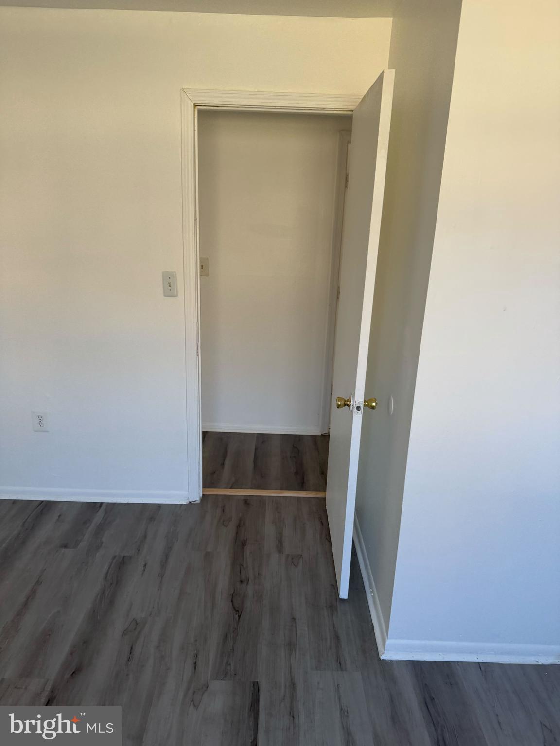 WEST GLEN - Residential Lease