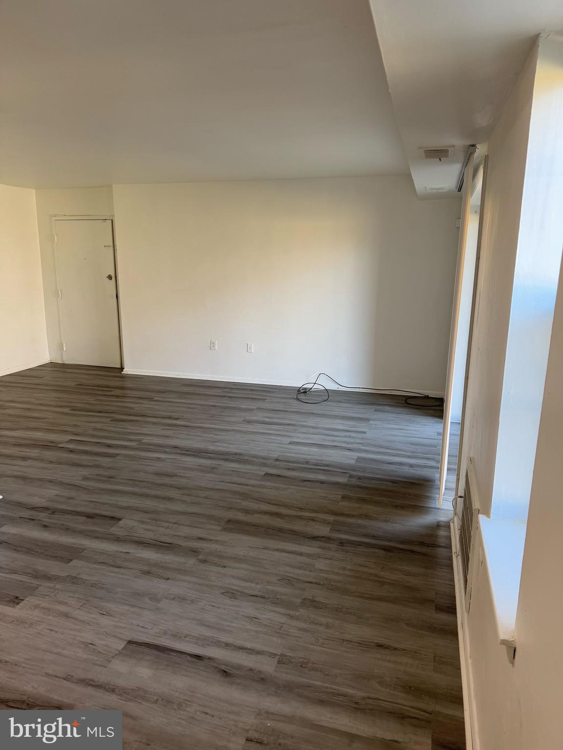 WEST GLEN - Residential Lease