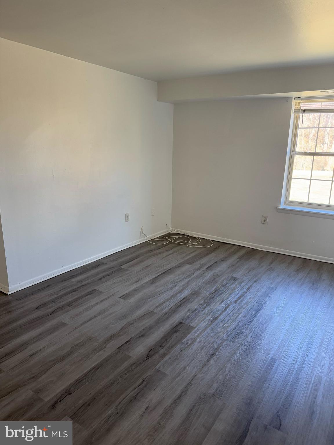 WEST GLEN - Residential Lease