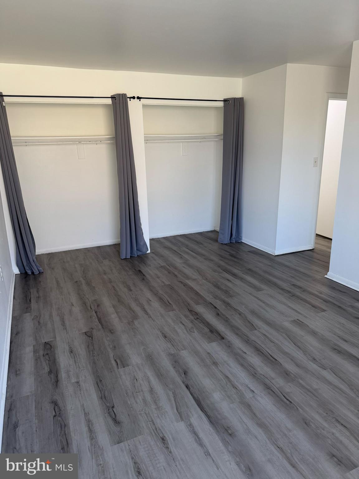 WEST GLEN - Residential Lease