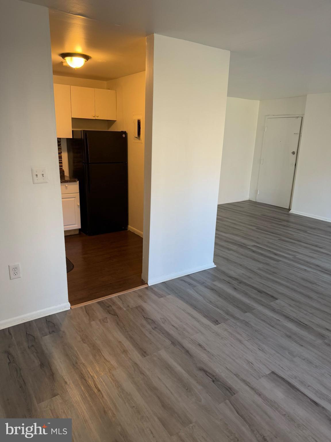 WEST GLEN - Residential Lease