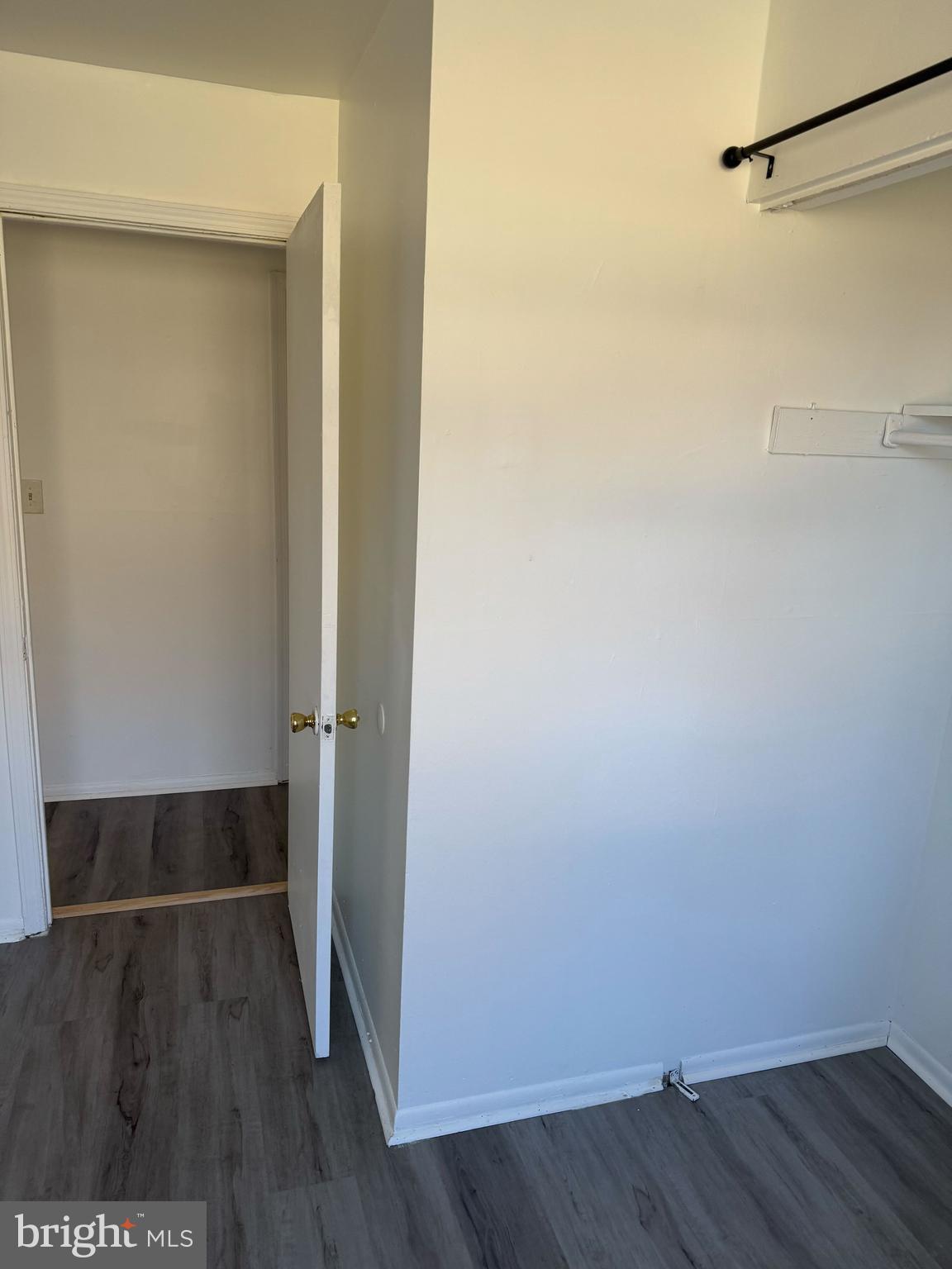 WEST GLEN - Residential Lease