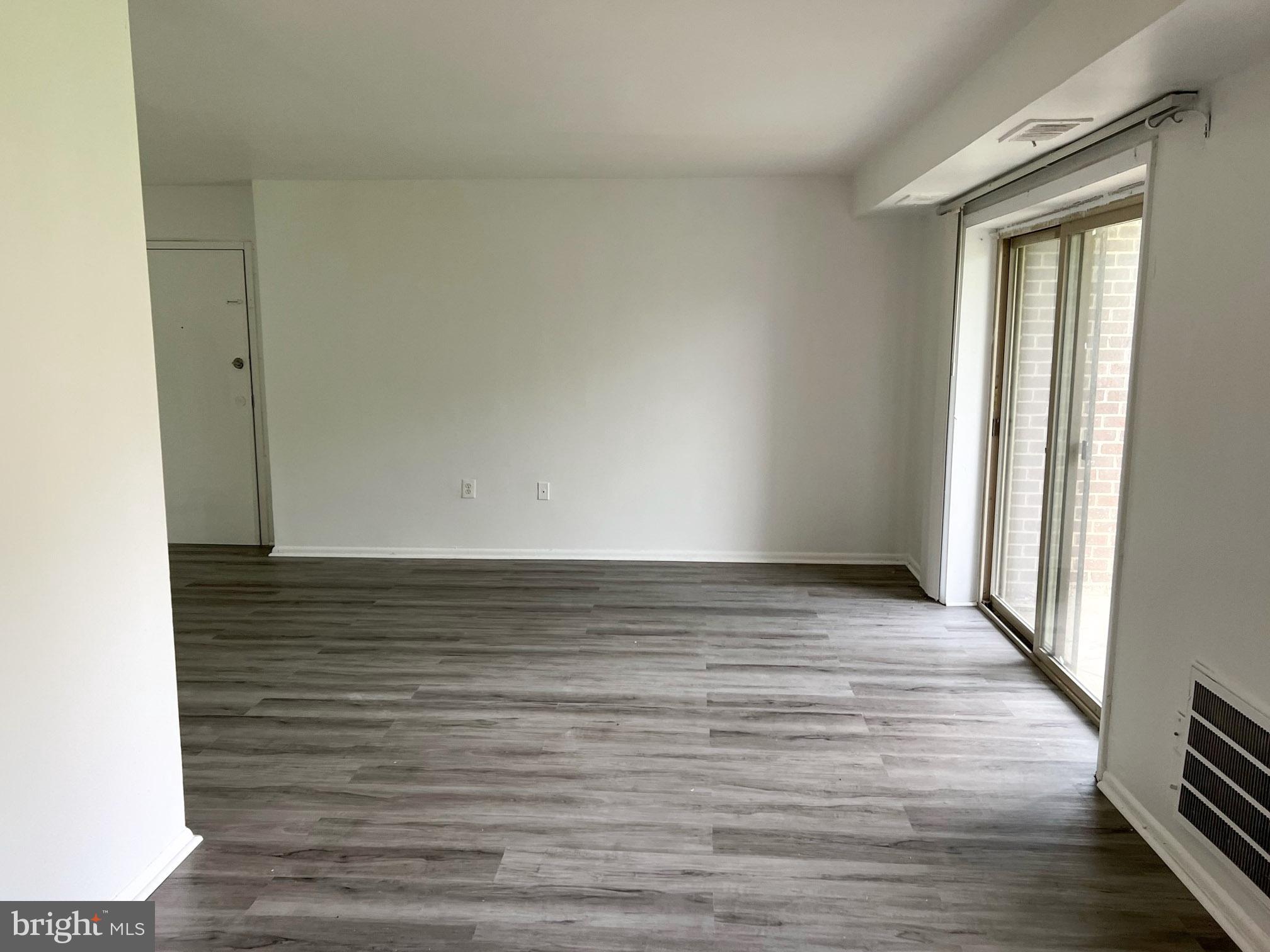 WEST GLEN - Residential Lease