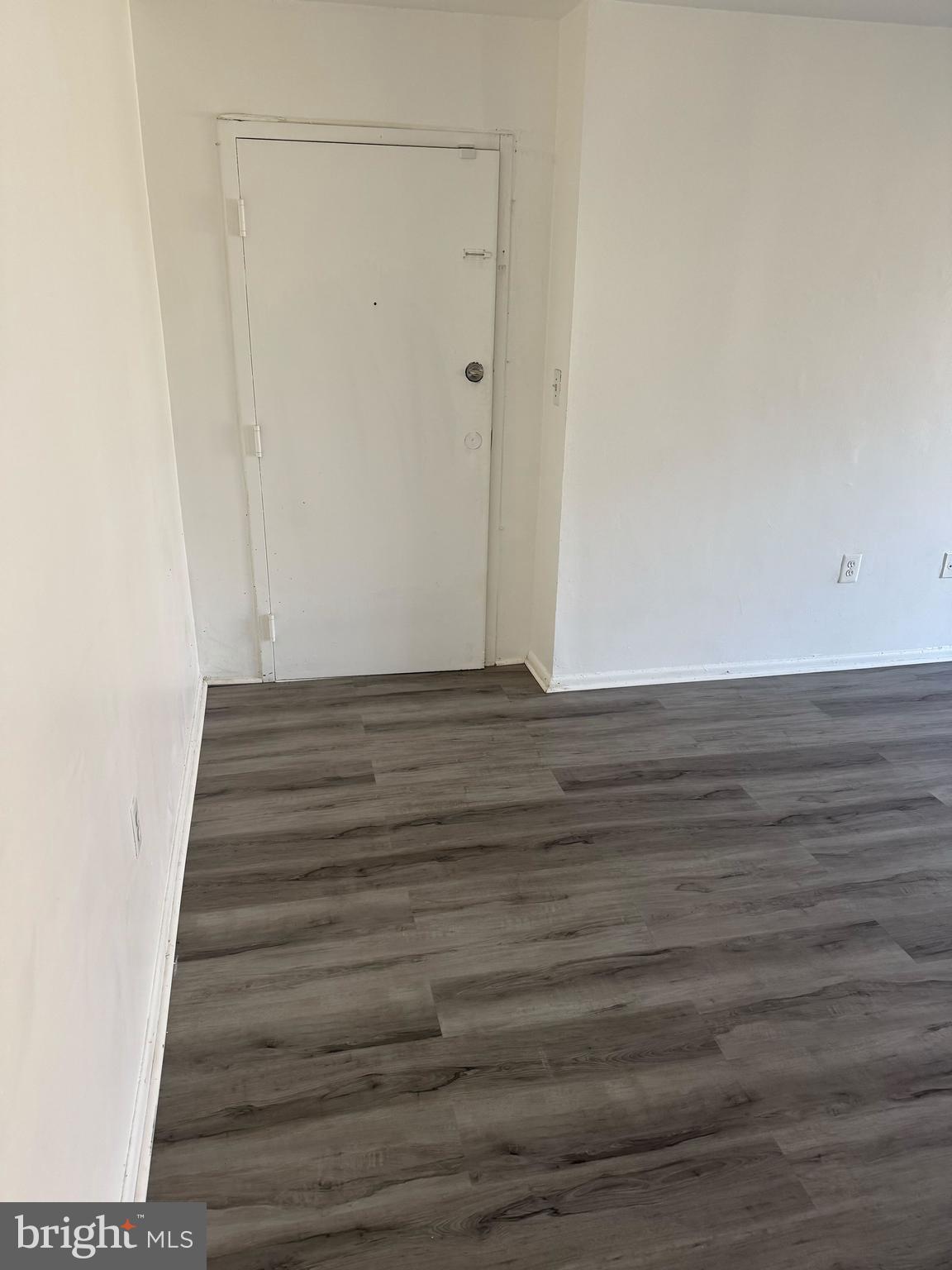 WEST GLEN - Residential Lease