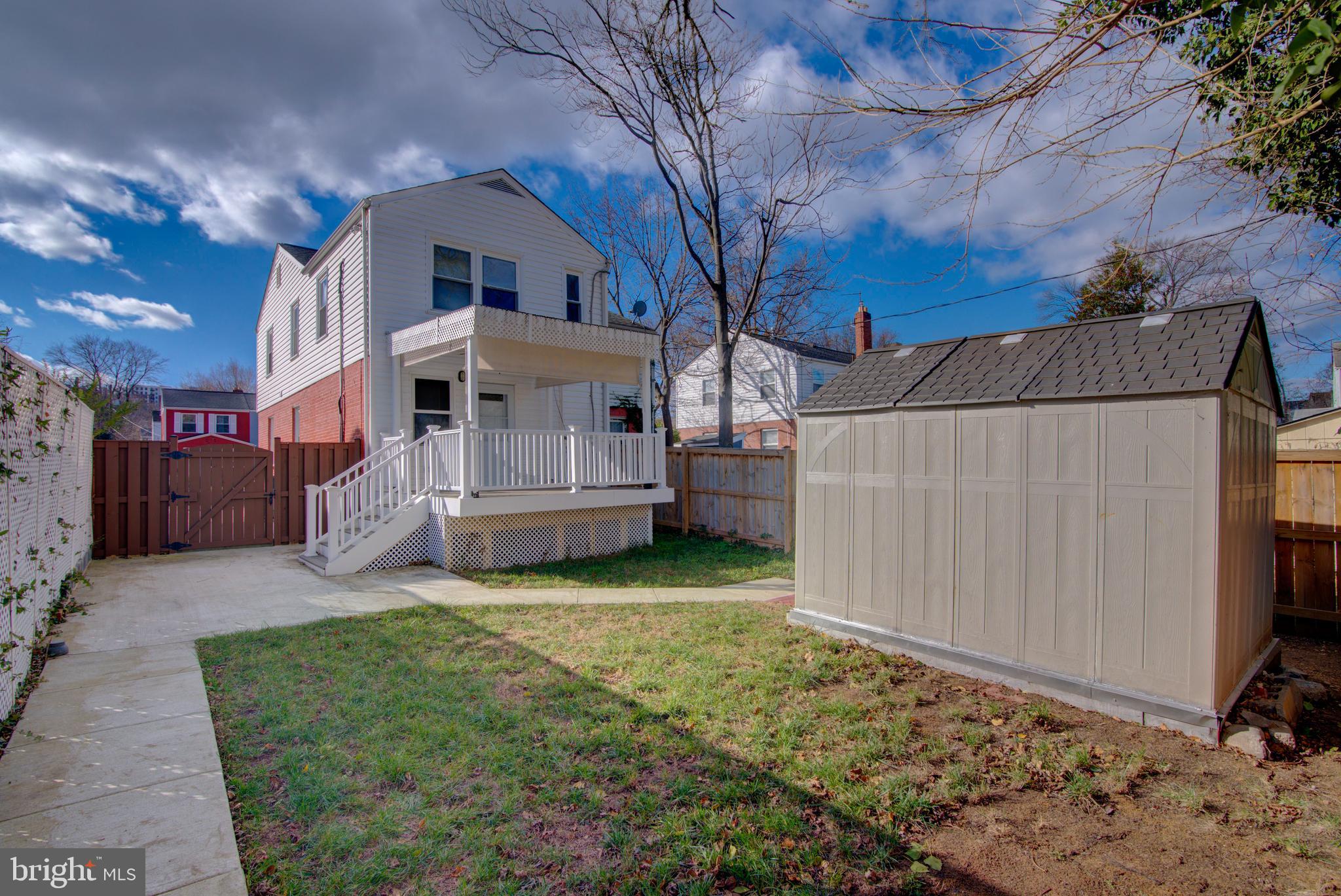 HUNTINGTON - Residential