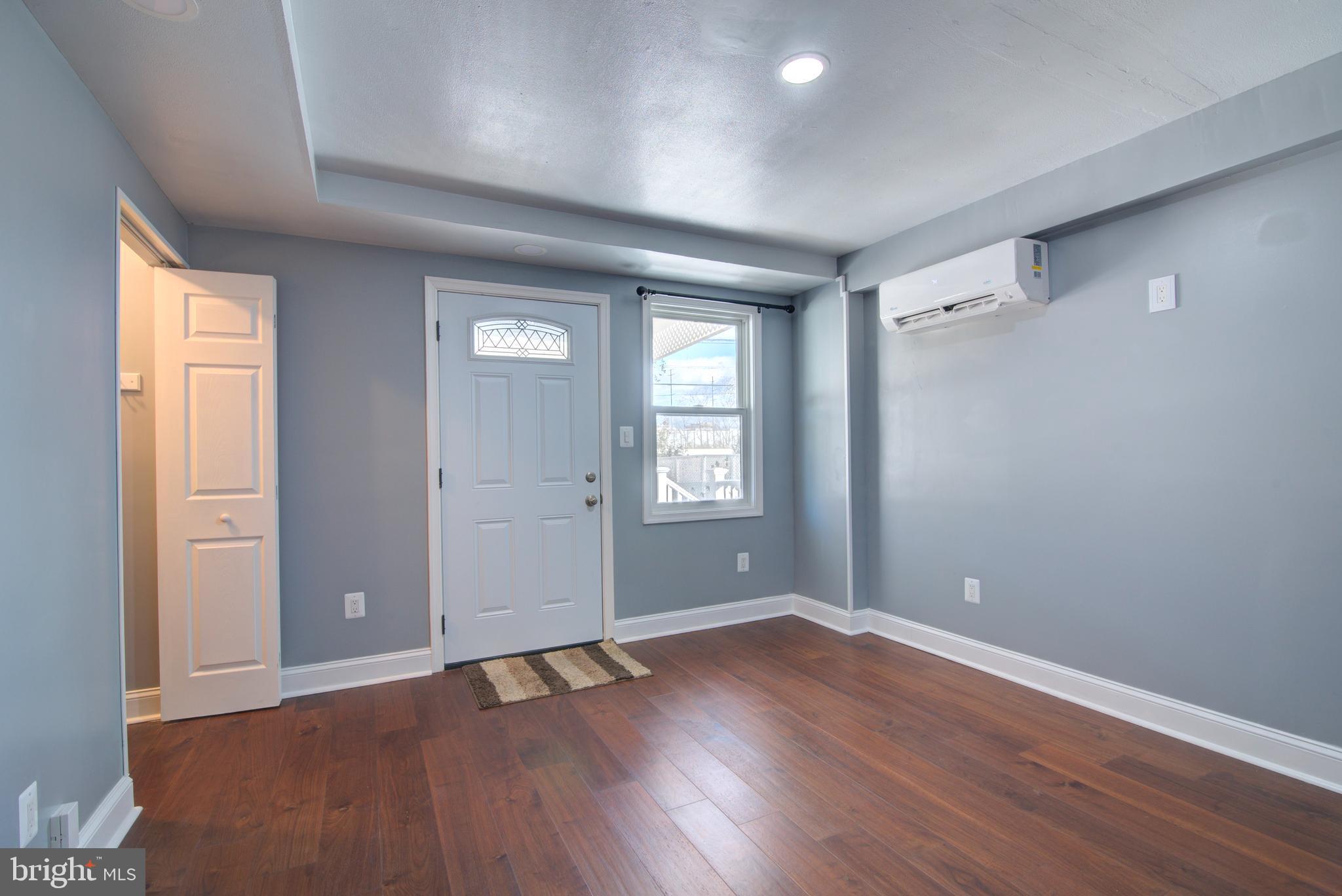 HUNTINGTON - Residential