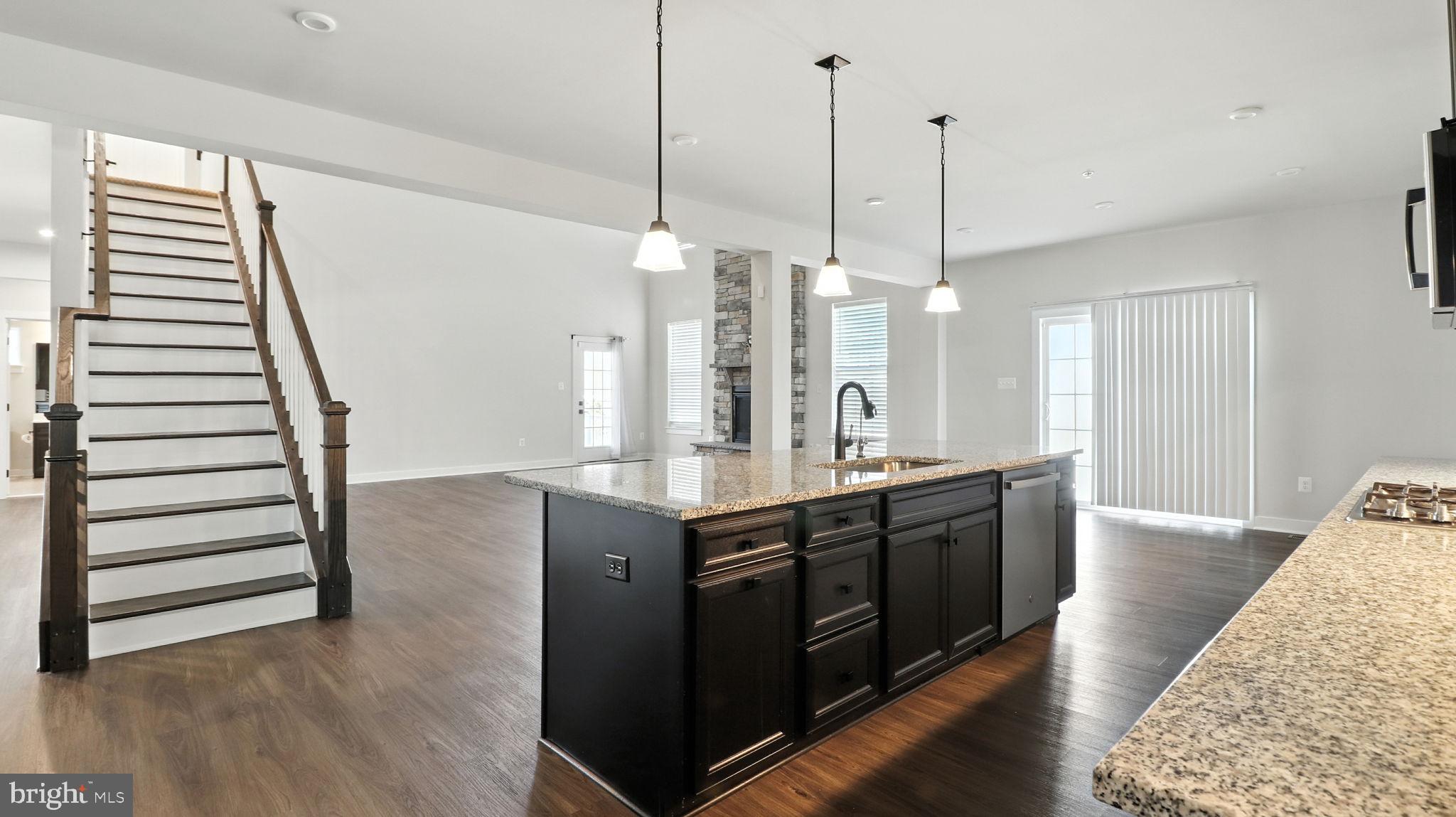 LANDSDALE - Residential