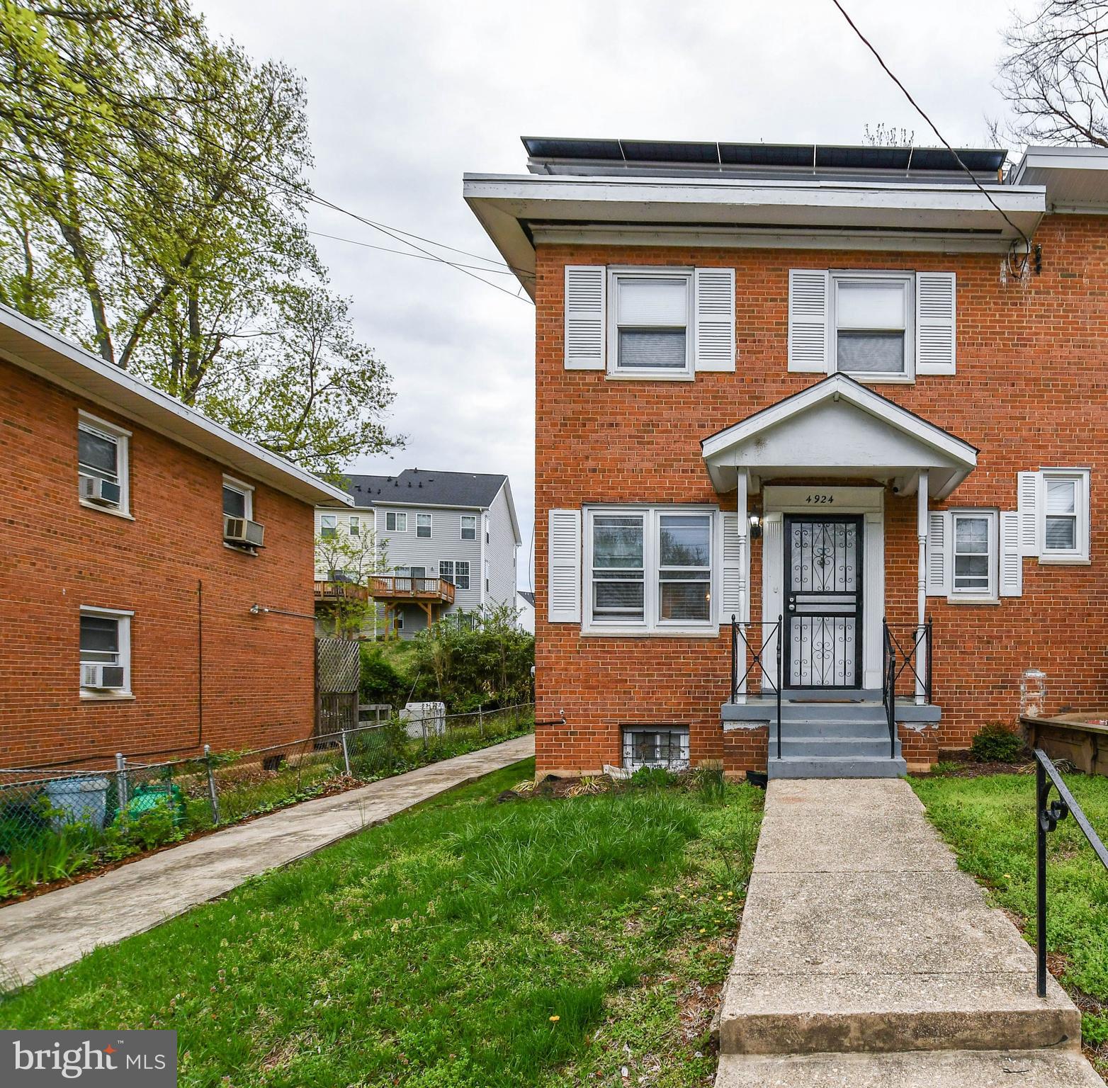 4924 MAURY PLACE