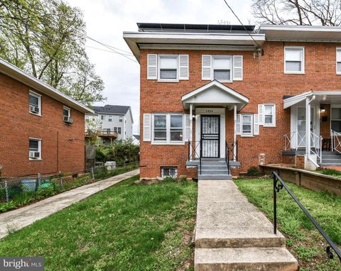 4924 MAURY PLACE OXON HILL MD 20745