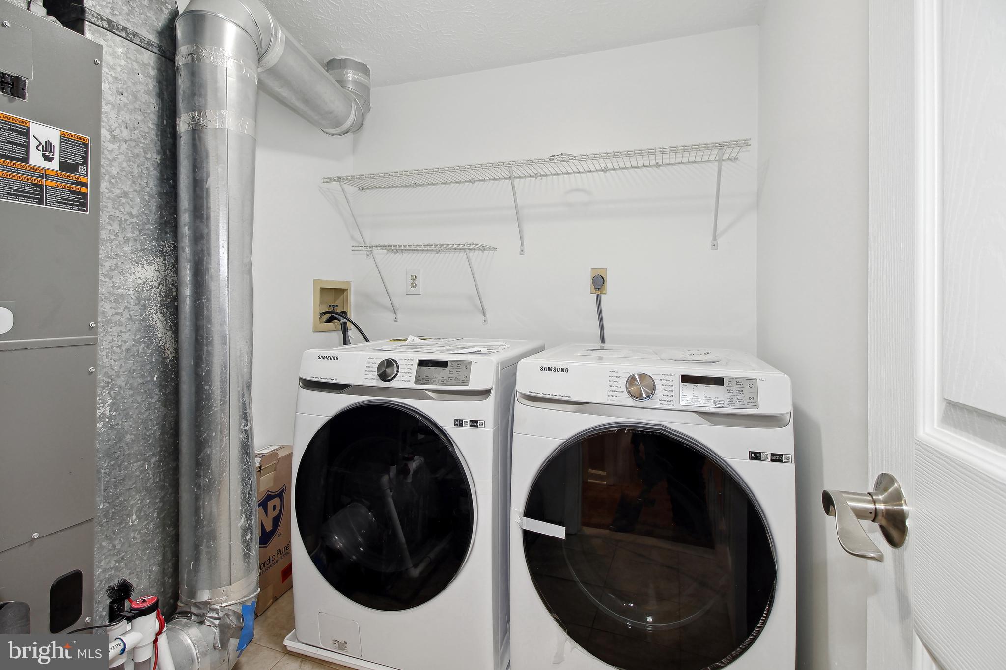 WATERS LANDING - Residential