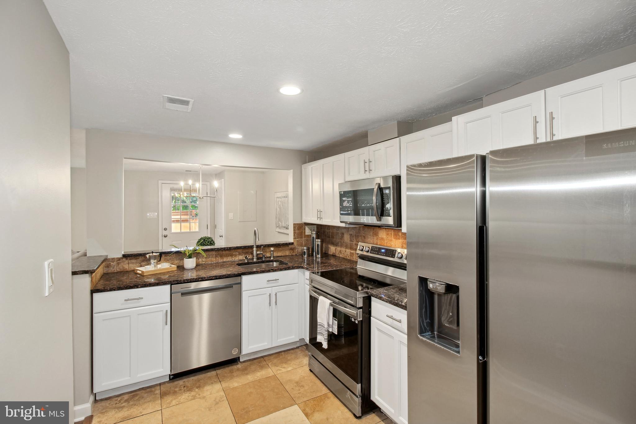 WATERS LANDING - Residential