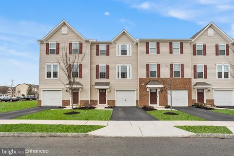 Condo For Sale - 117 Nathan Drive<br/> Burlington County, CINNAMINSON, NJ 08077