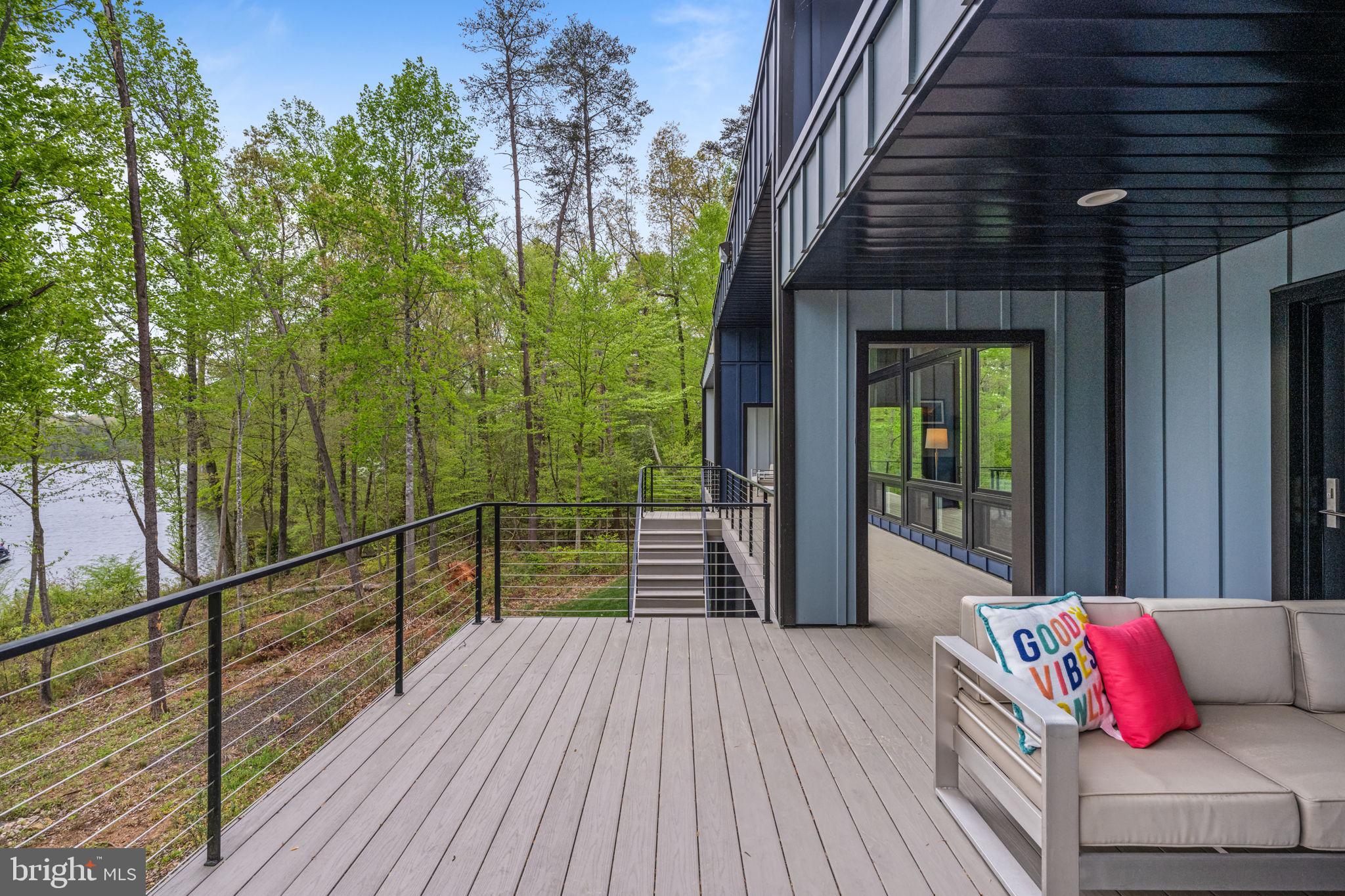 BISHOPS MANOR - Residential