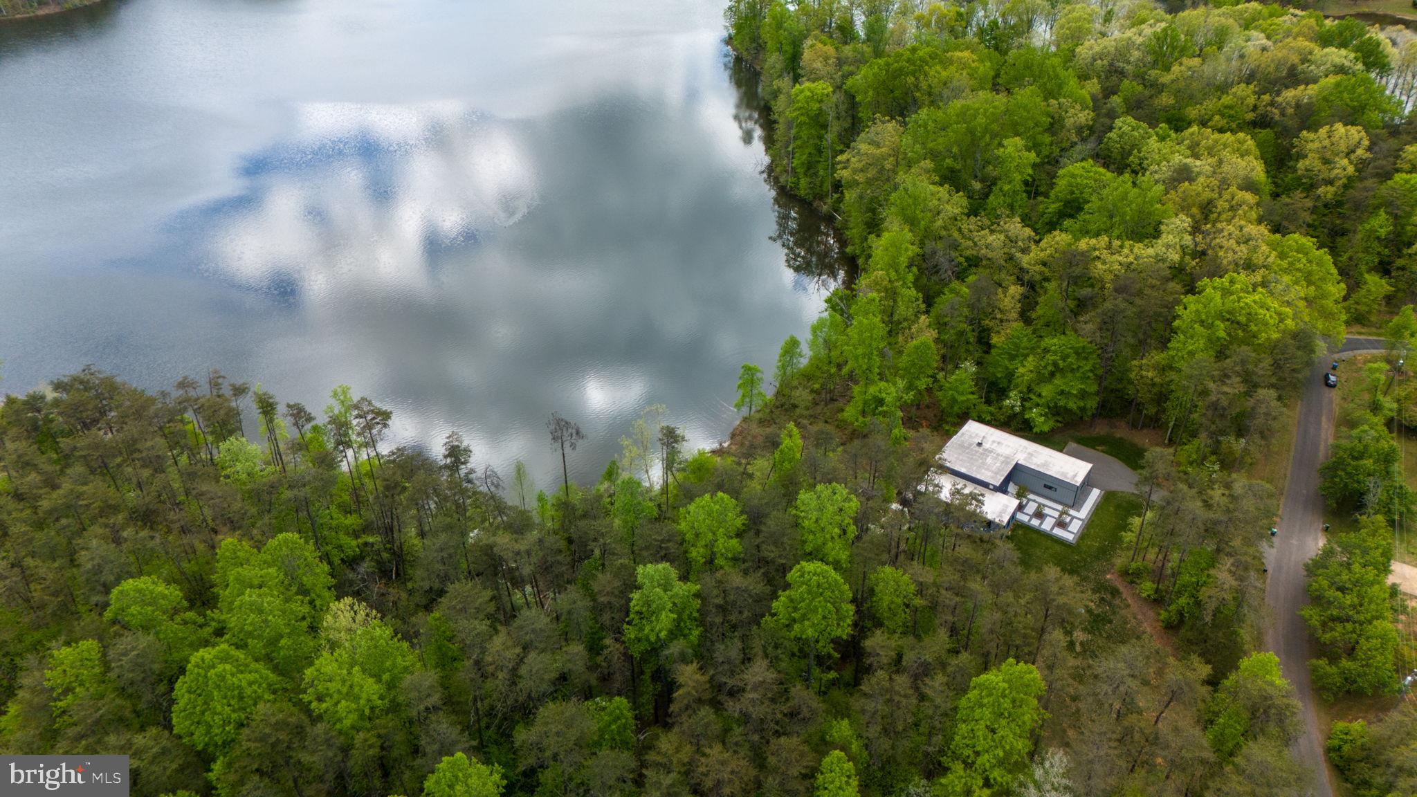 BISHOPS MANOR - Residential