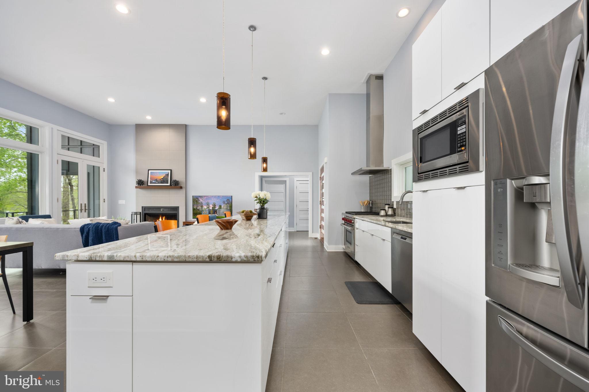 BISHOPS MANOR - Residential