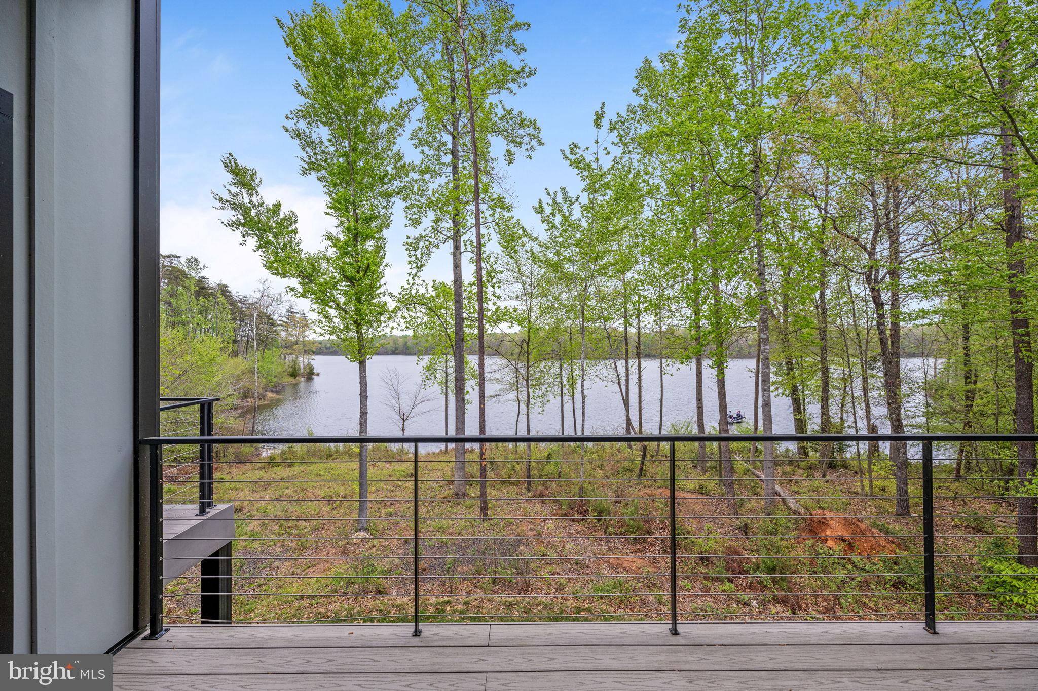 BISHOPS MANOR - Residential