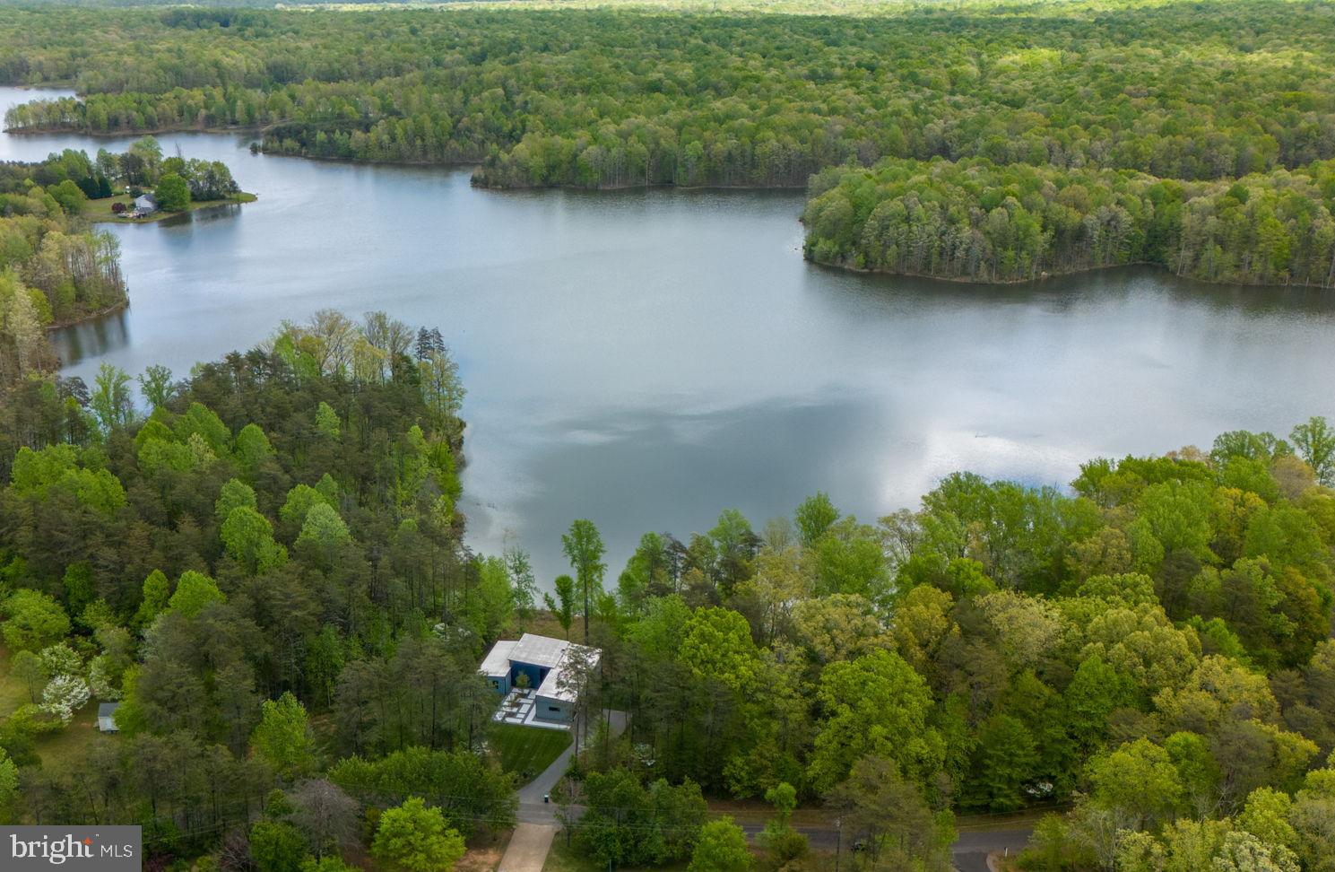 BISHOPS MANOR - Residential