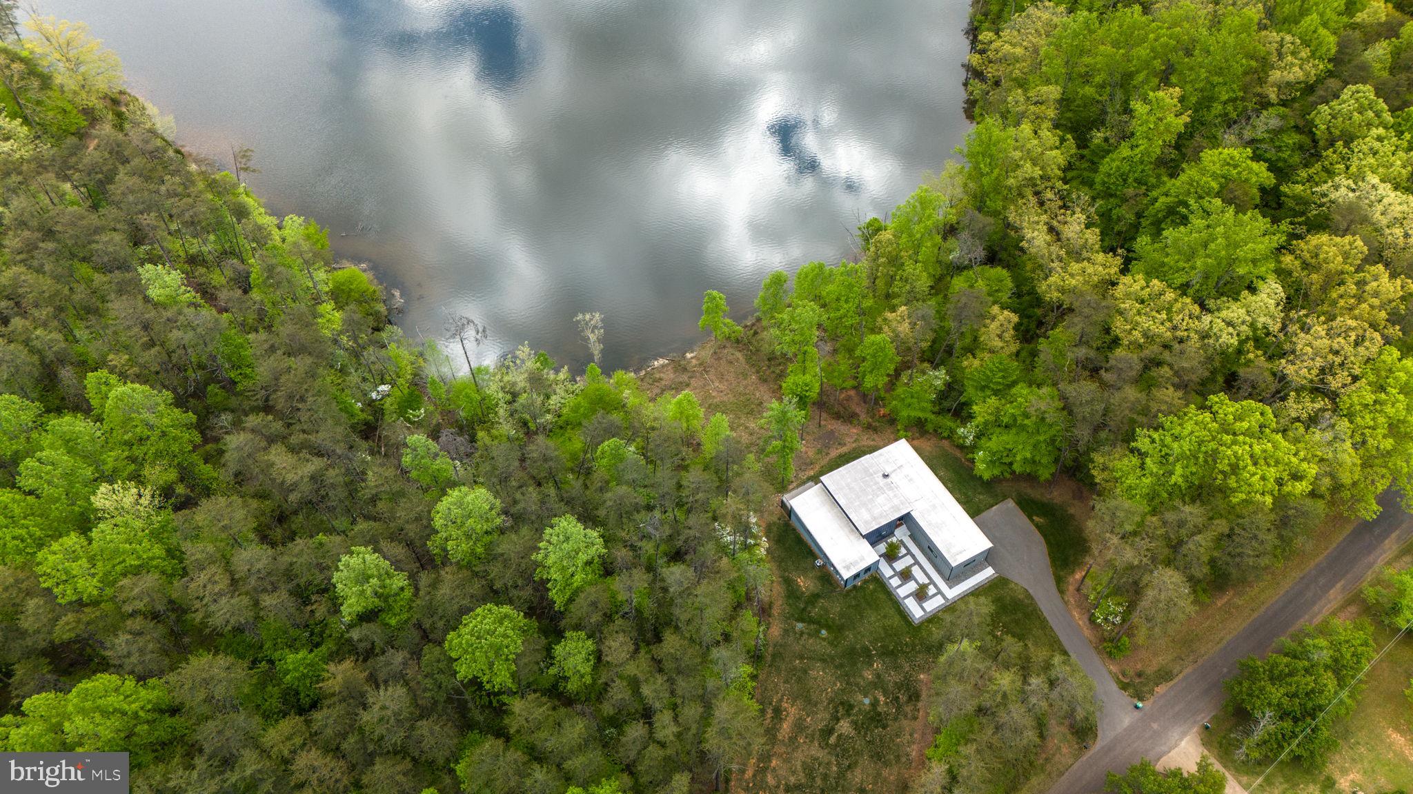 BISHOPS MANOR - Residential