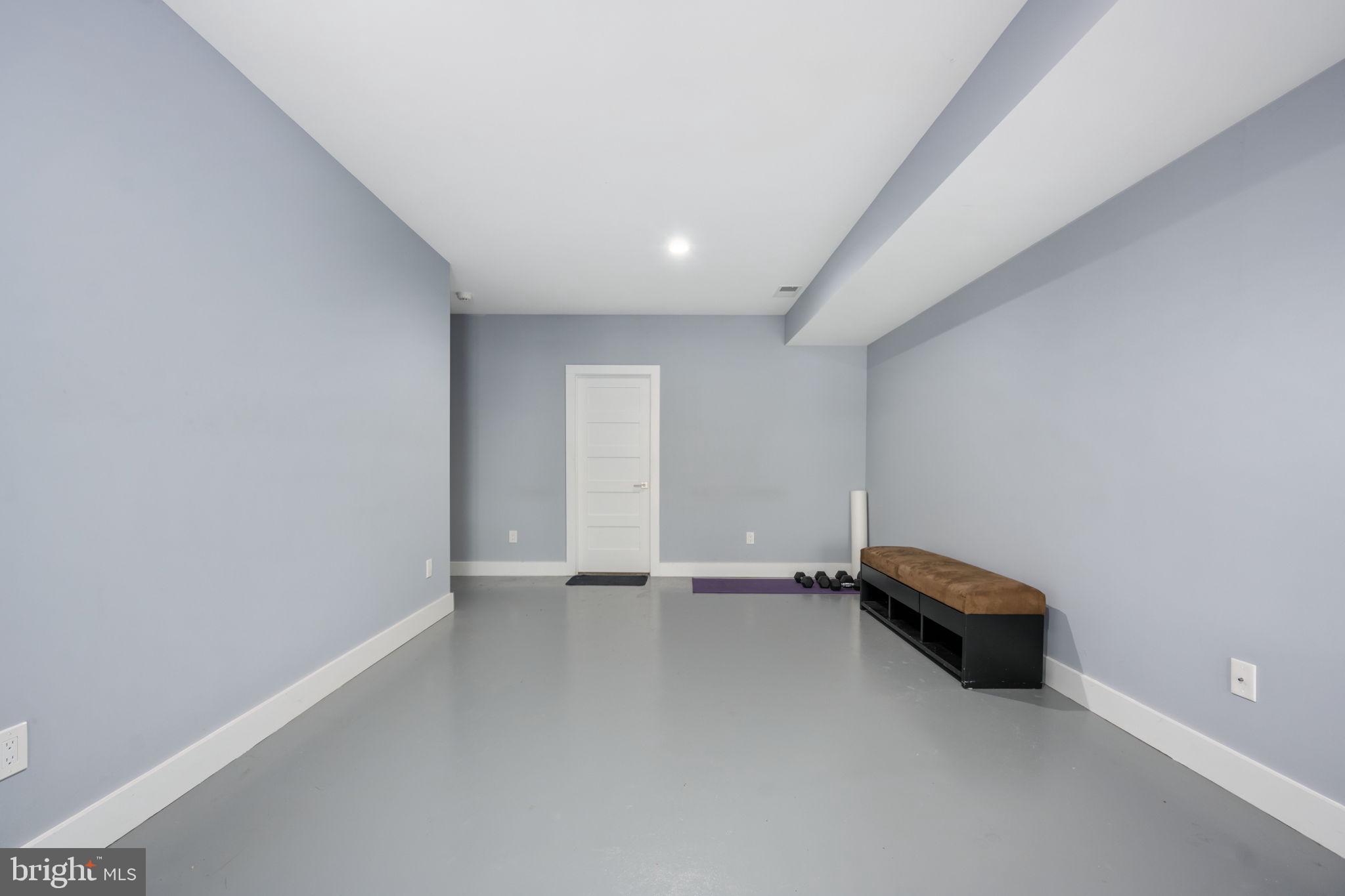 BISHOPS MANOR - Residential