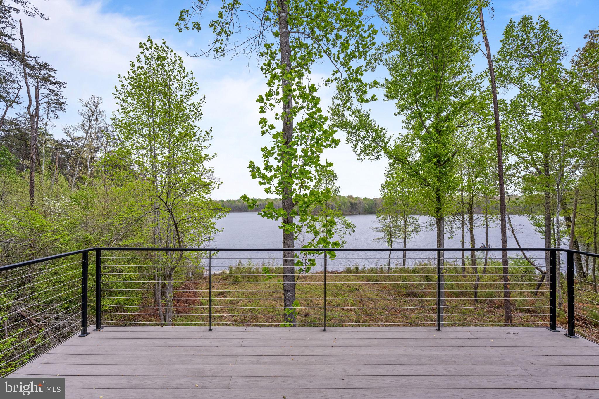 BISHOPS MANOR - Residential