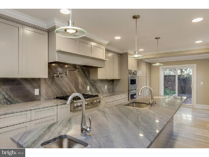 SOCIETY HILL - Residential