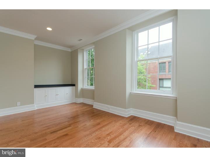 SOCIETY HILL - Residential