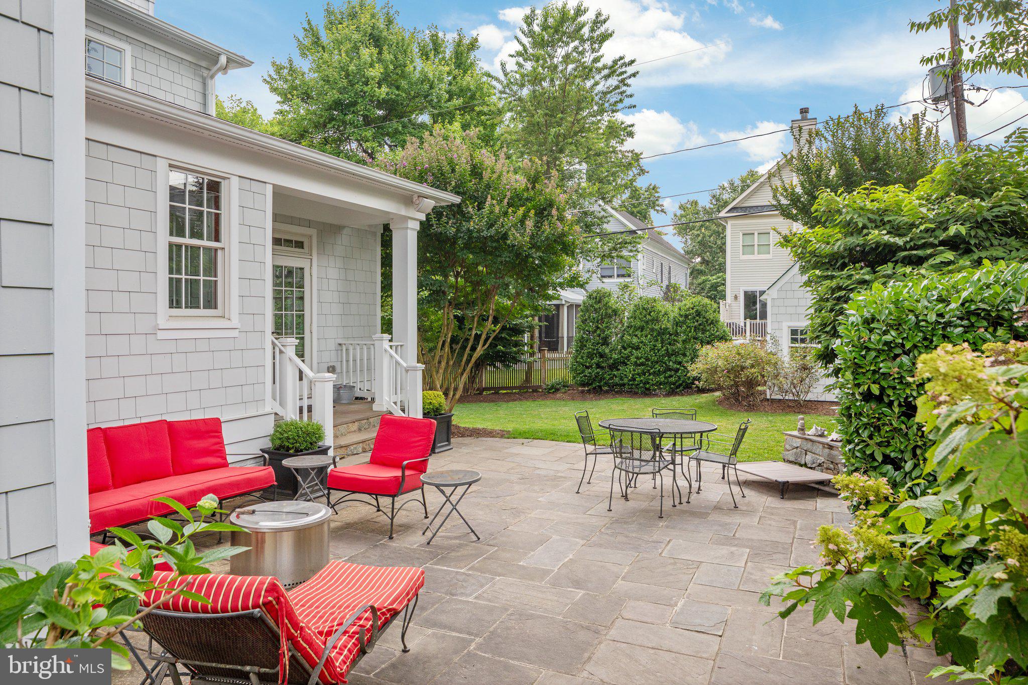 DANIELS - Residential