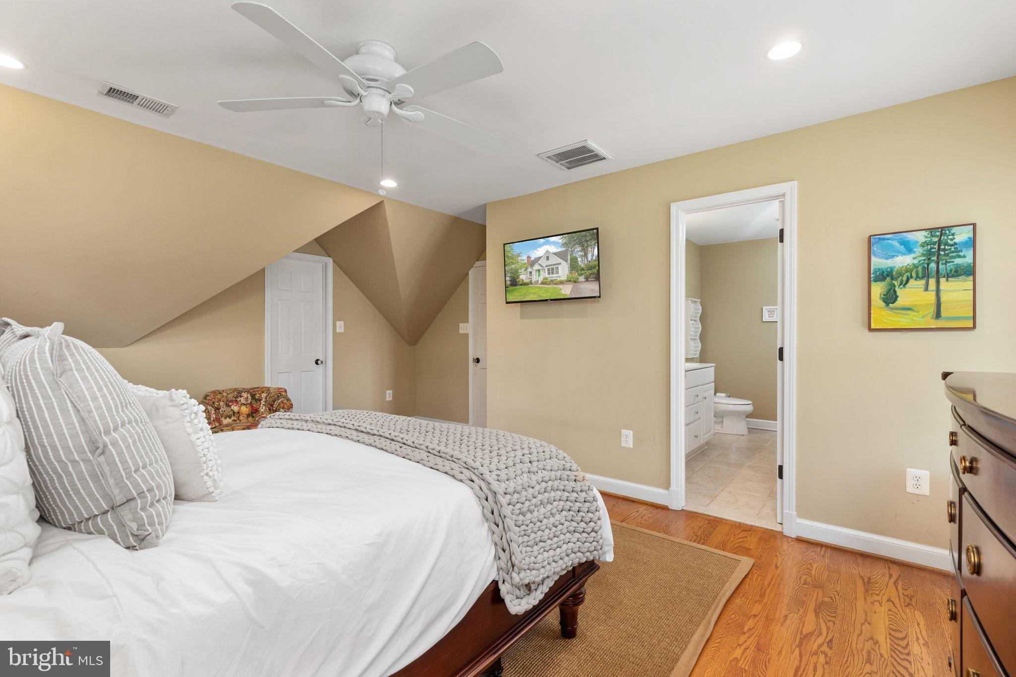 DANIELS - Residential